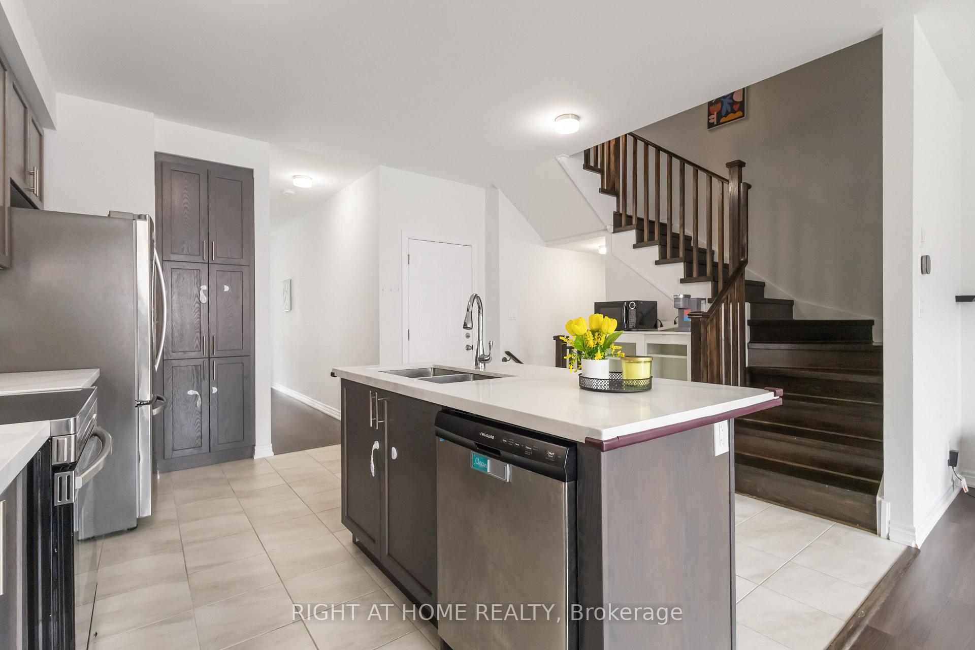 Photo 20 of 2020 Cameron Lott Crescent, Oshawa, Kedron — HOMEH