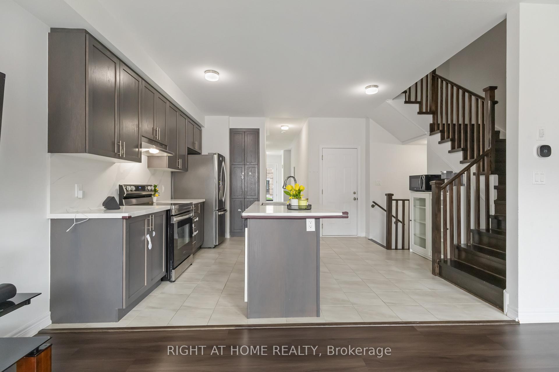 Photo 17 of 2020 Cameron Lott Crescent, Oshawa, Kedron — HOMEH
