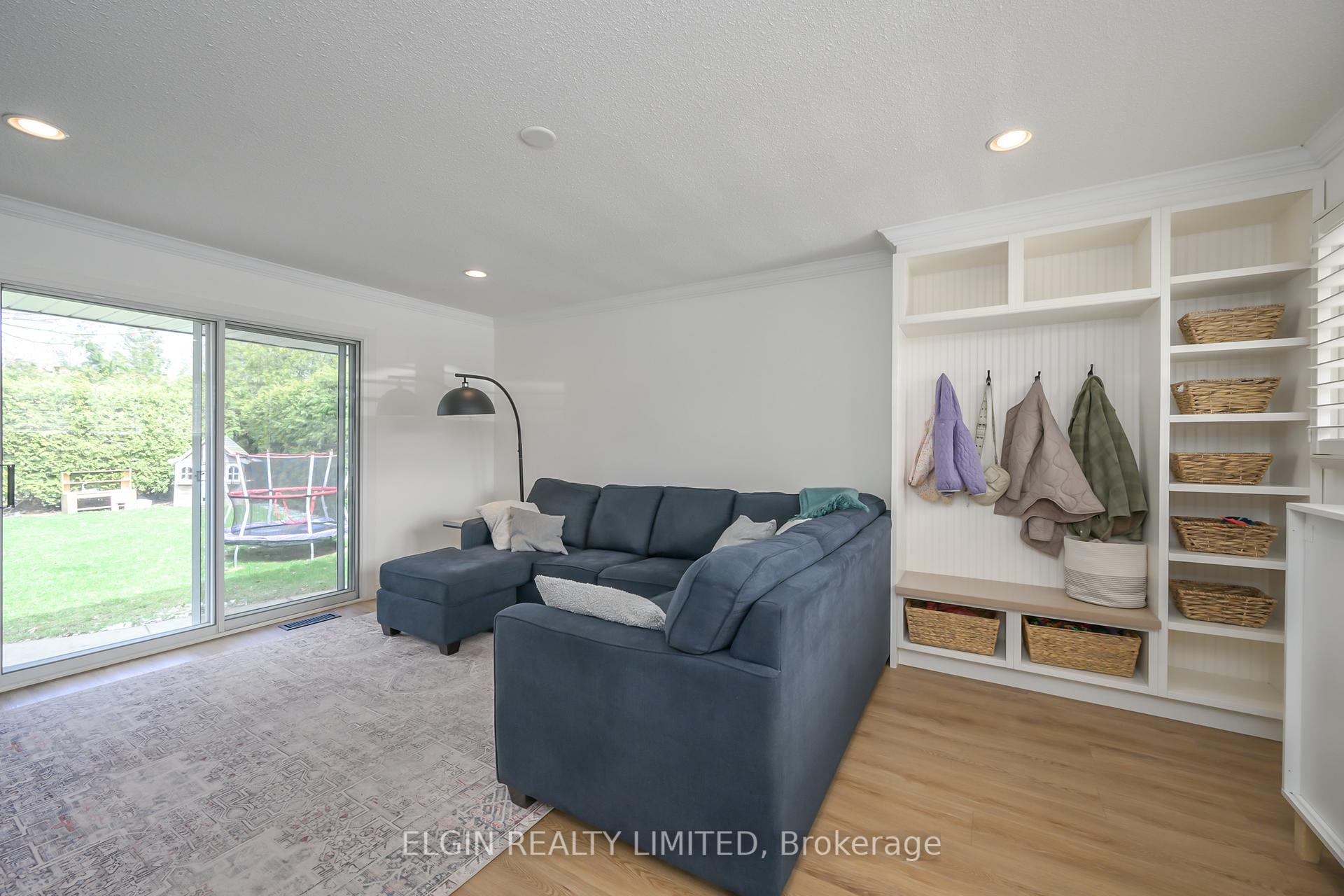 Photo 12 of 6 Ashton Place, St. Thomas — HOMEH