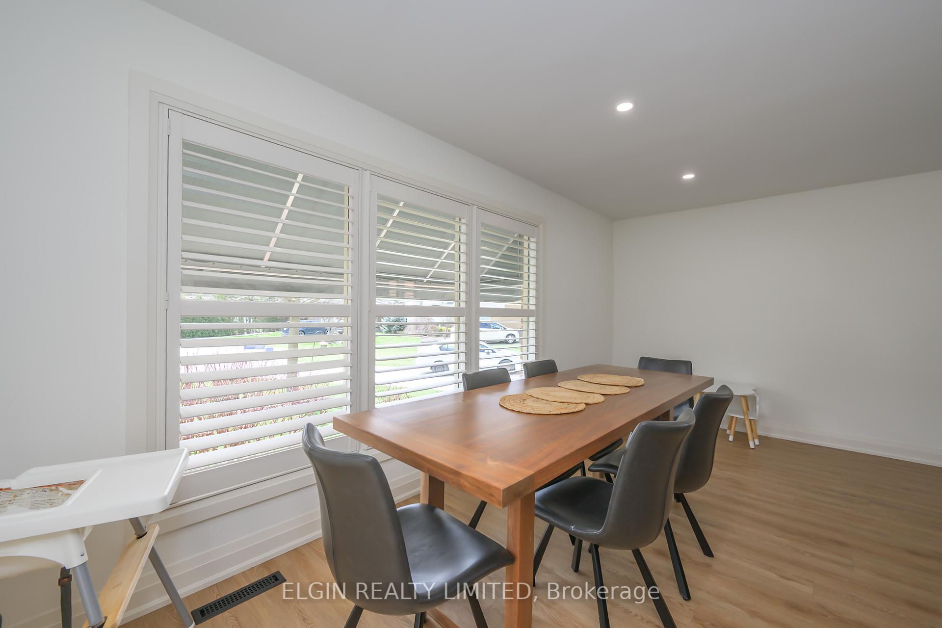 Photo 18 of 6 Ashton Place, St. Thomas — HOMEH