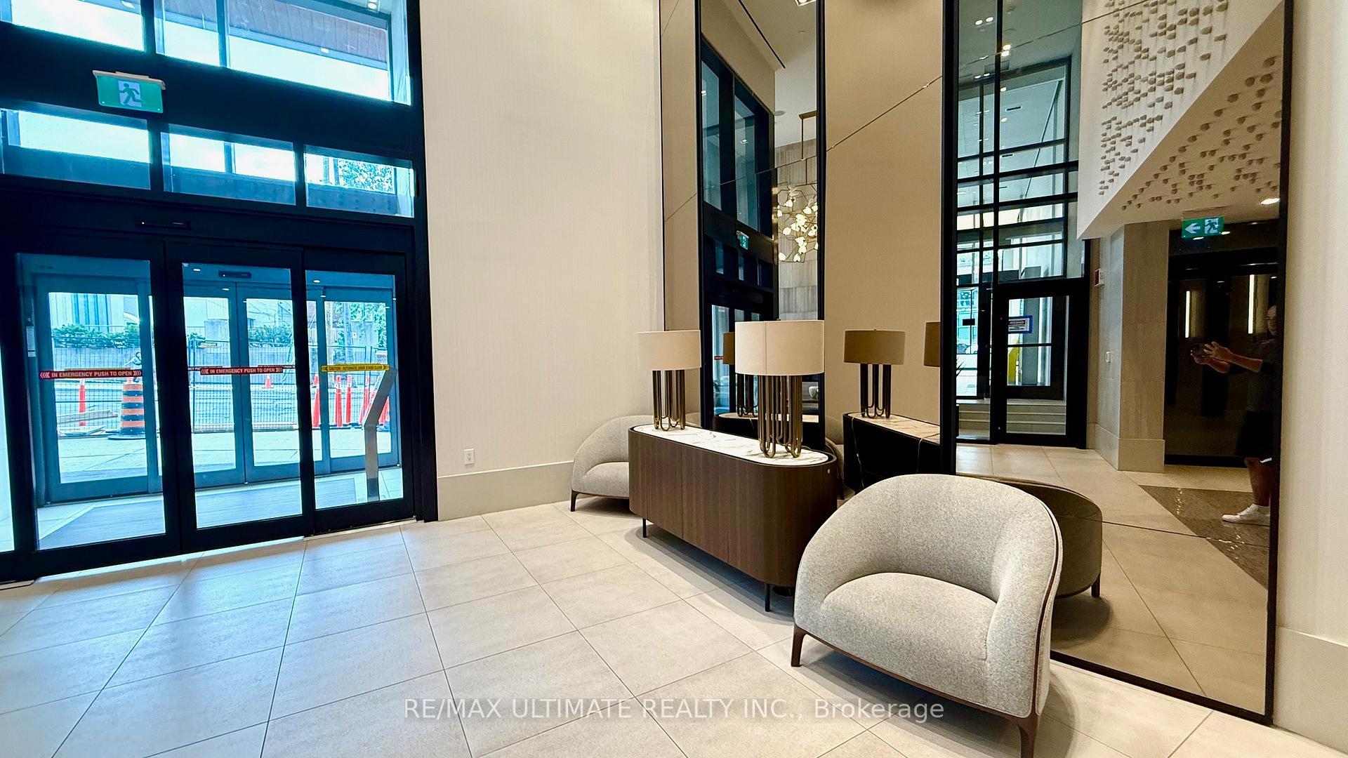 Photo 5 of Unit 815, 2020 Bathurst Street, Toronto, Humewood-Cedarvale — HOMEH