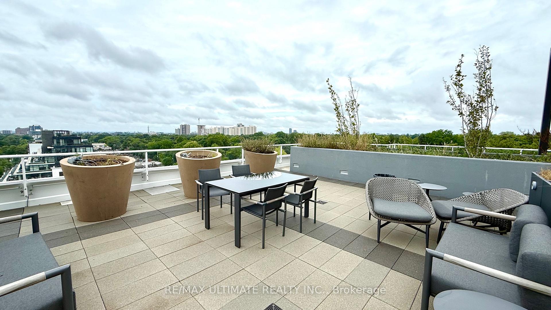 Photo 14 of Unit 815, 2020 Bathurst Street, Toronto, Humewood-Cedarvale — HOMEH