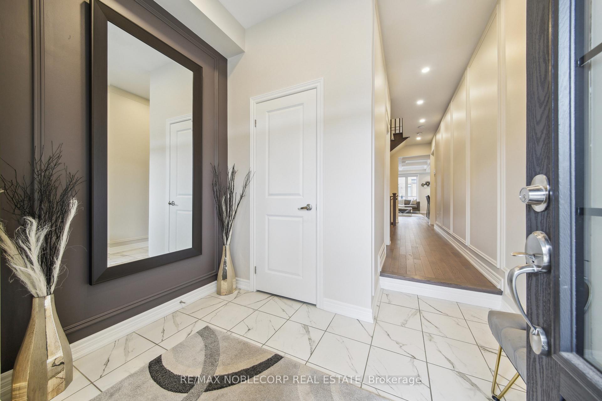 Photo 6 of 580 Barons Street, Vaughan, Kleinburg — HOMEH