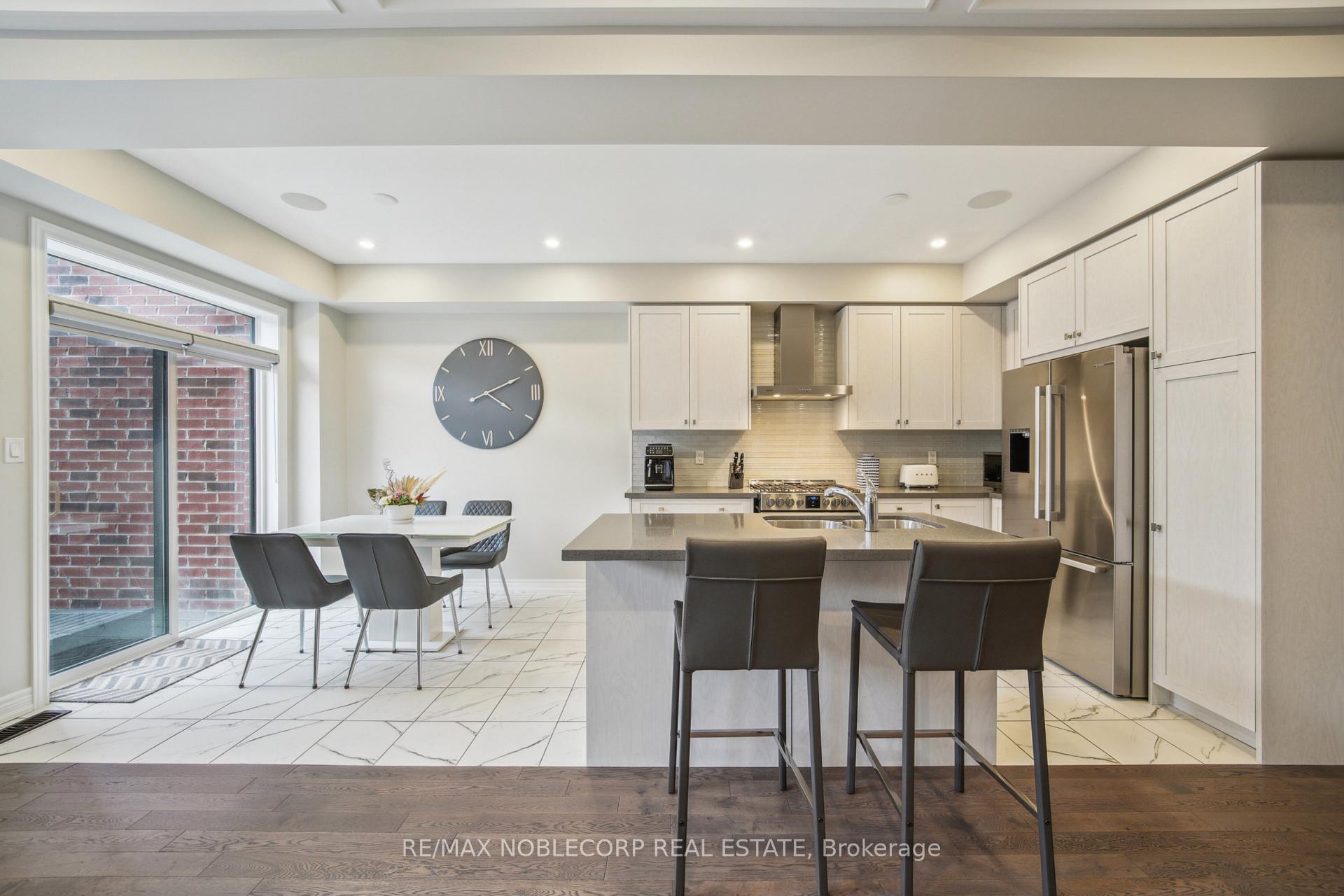 Photo 13 of 580 Barons Street, Vaughan, Kleinburg — HOMEH