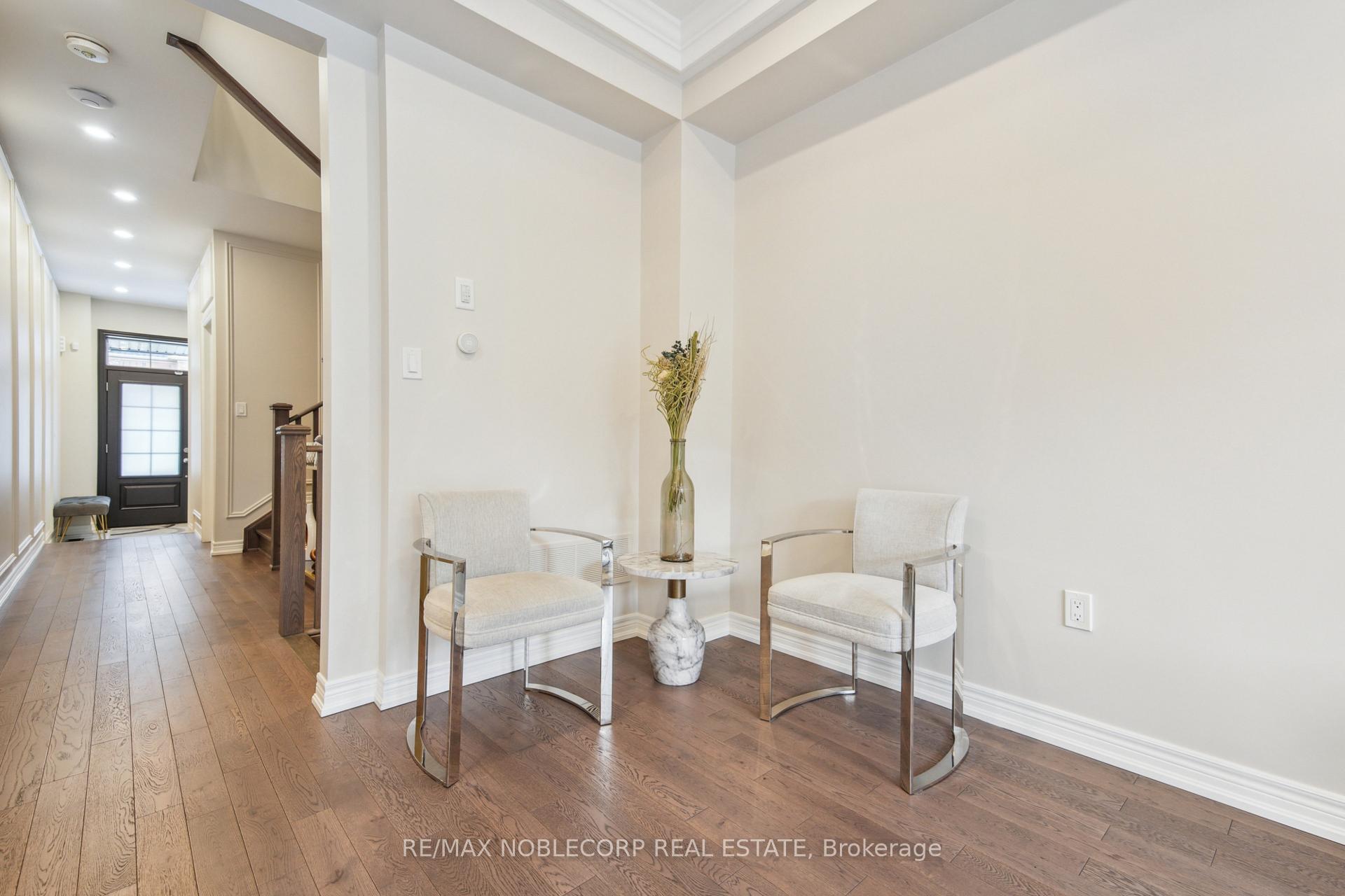 Photo 20 of 580 Barons Street, Vaughan, Kleinburg — HOMEH