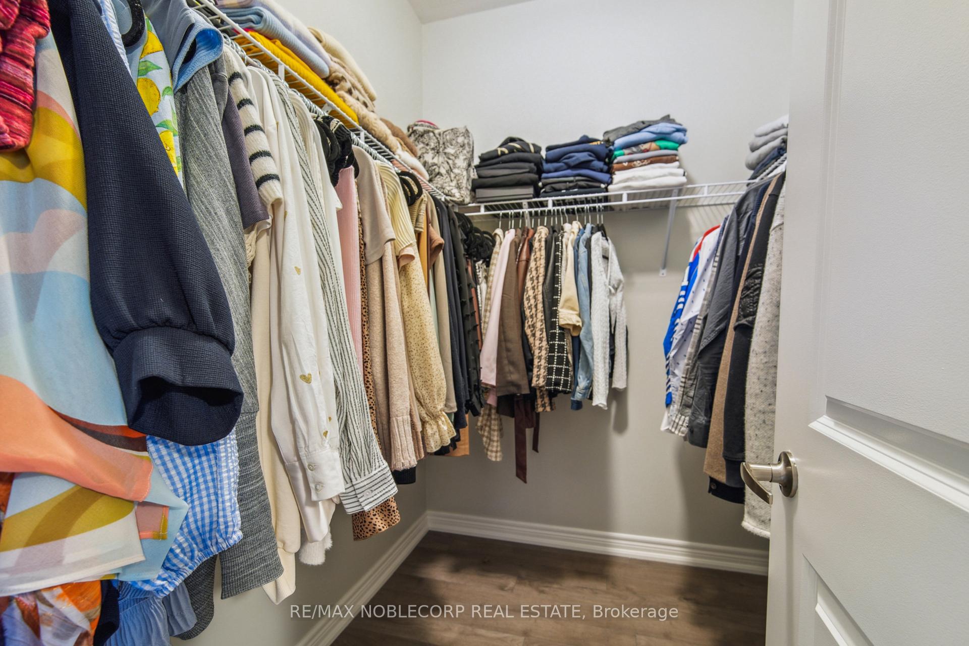 Photo 33 of 580 Barons Street, Vaughan, Kleinburg — HOMEH