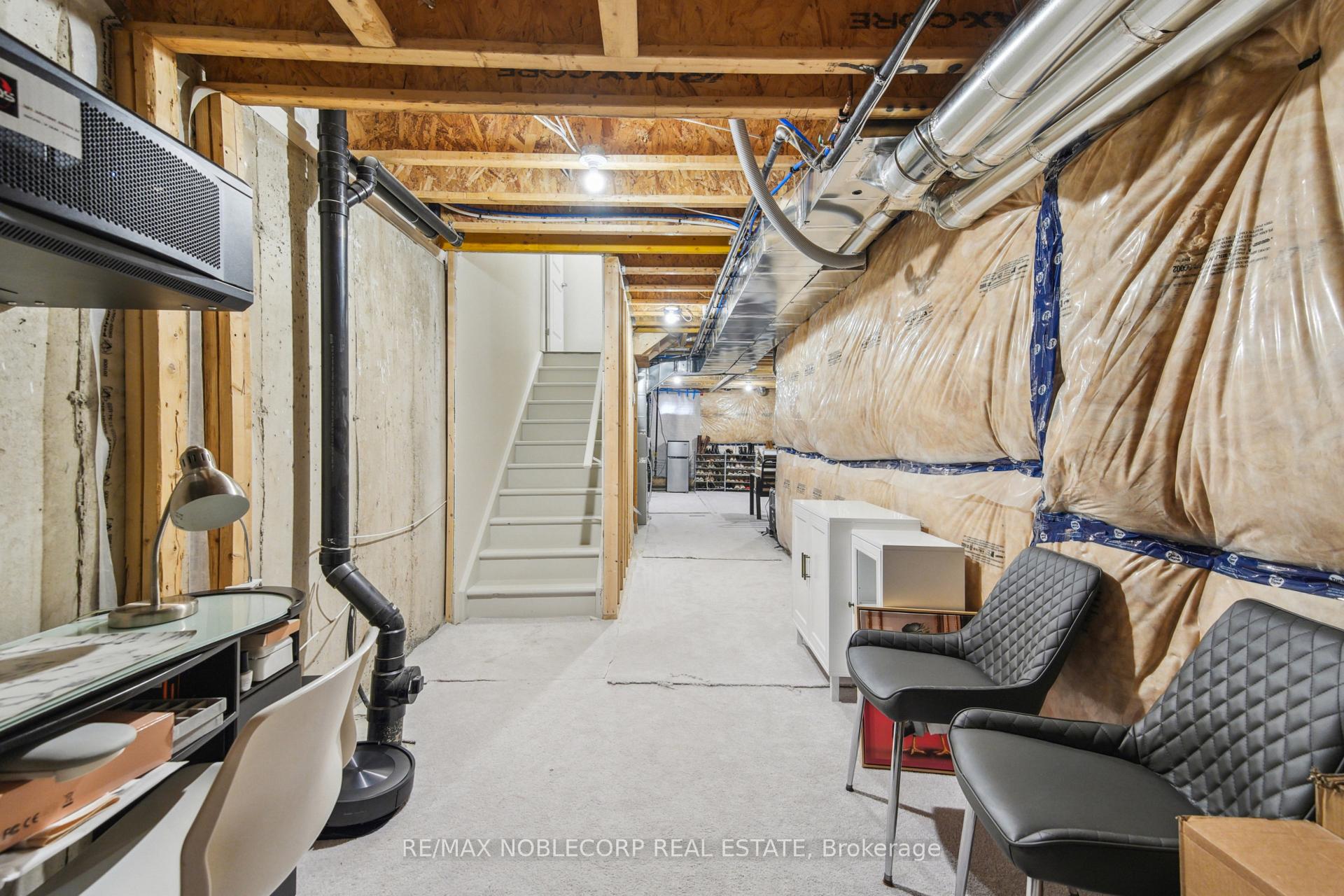 Photo 37 of 580 Barons Street, Vaughan, Kleinburg — HOMEH