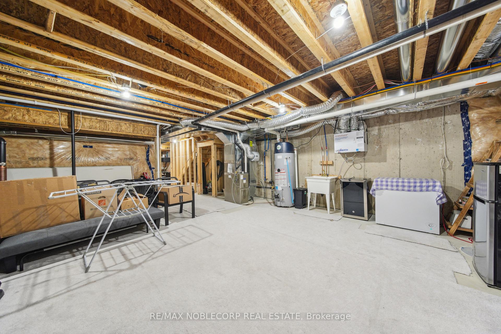 Photo 36 of 580 Barons Street, Vaughan, Kleinburg — HOMEH