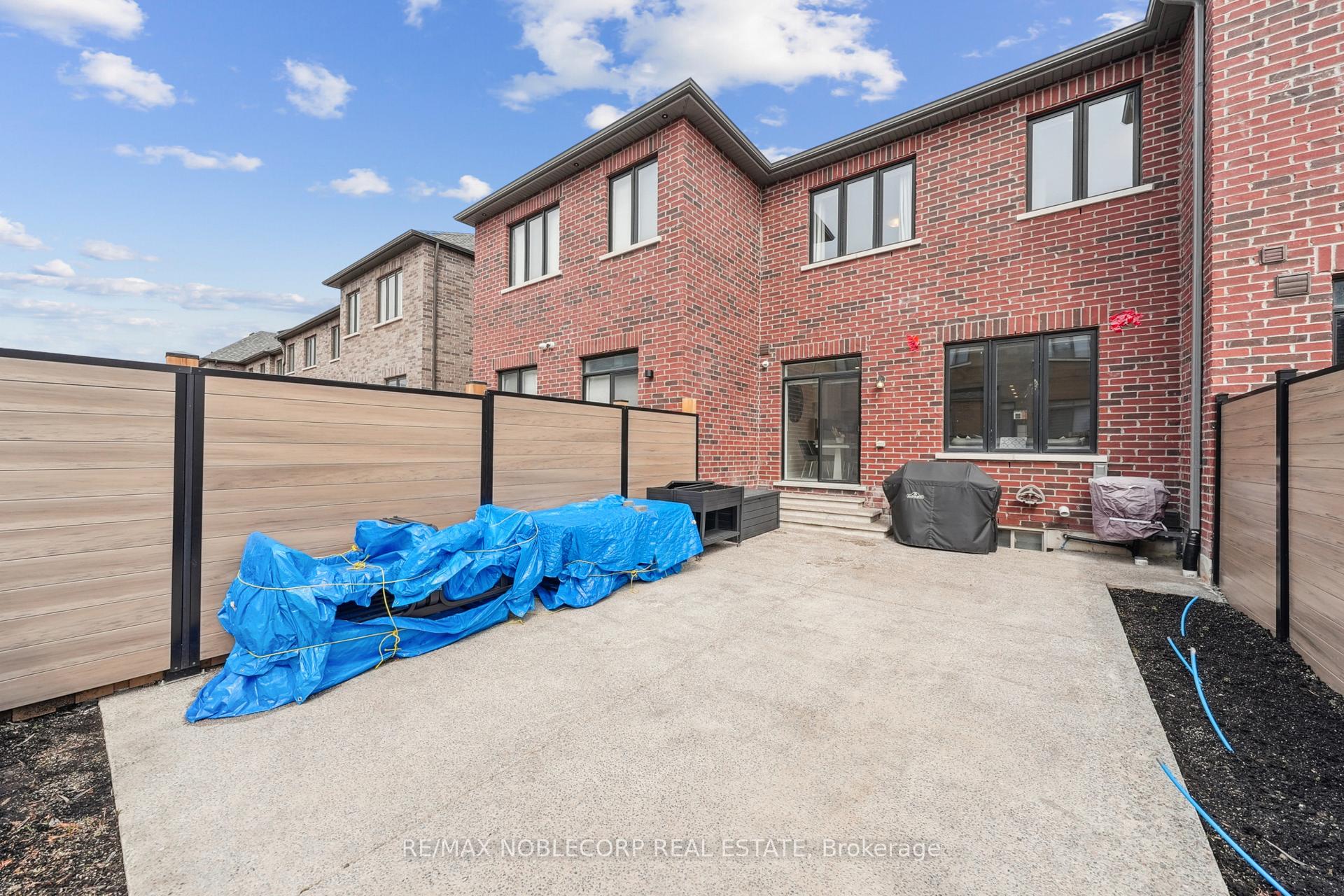 Photo 40 of 580 Barons Street, Vaughan, Kleinburg — HOMEH