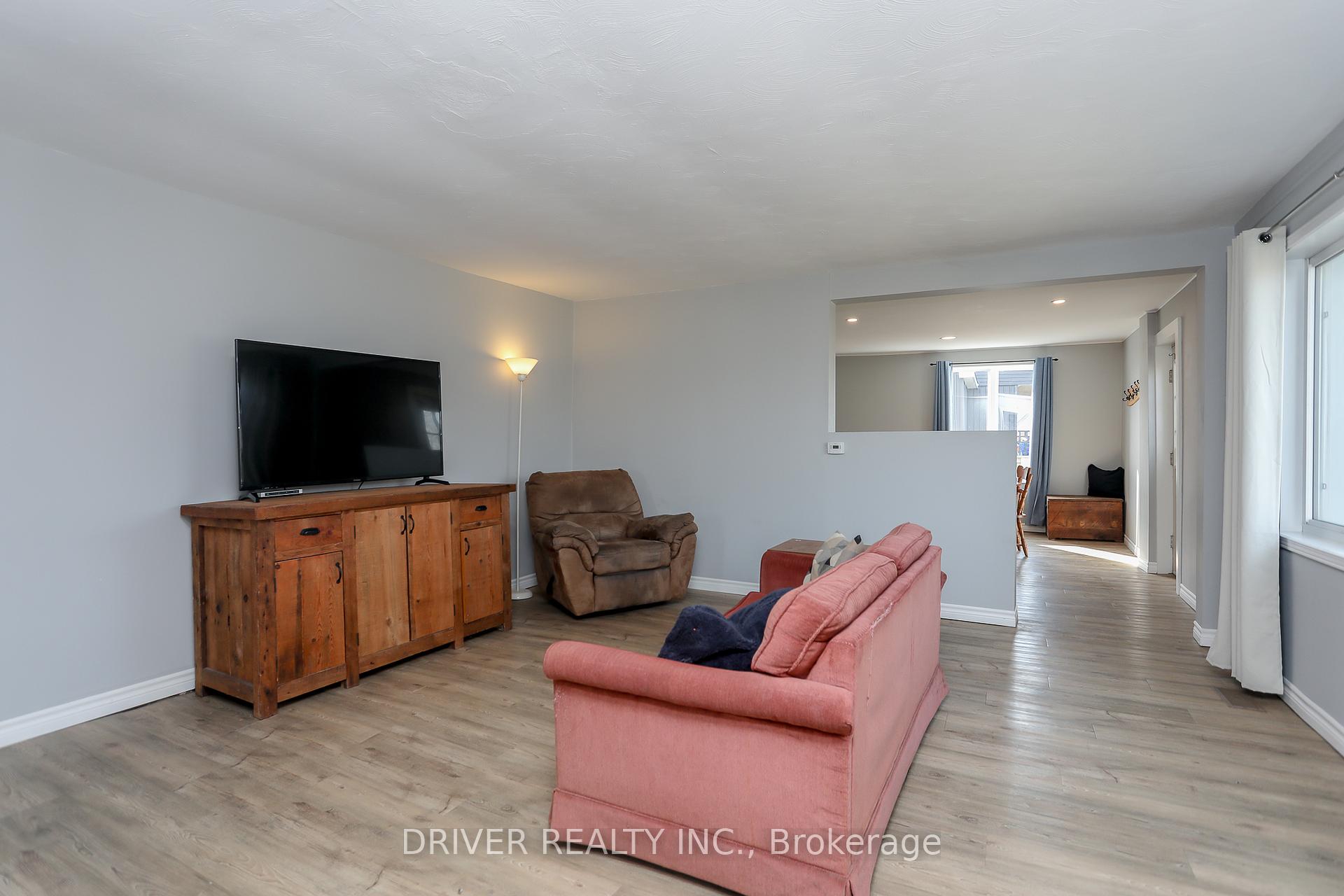 Photo 8 of 14780 Imperial Road, Malahide, Rural Malahide — HOMEH
