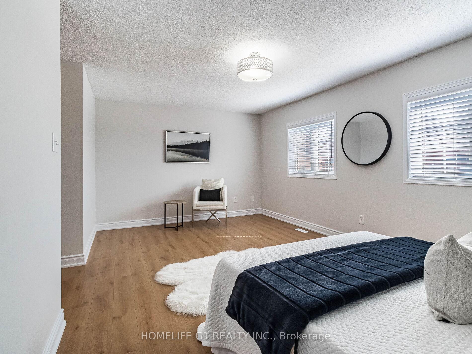 Photo 27 of 36 Thorp Crescent, Ajax, Central West — HOMEH
