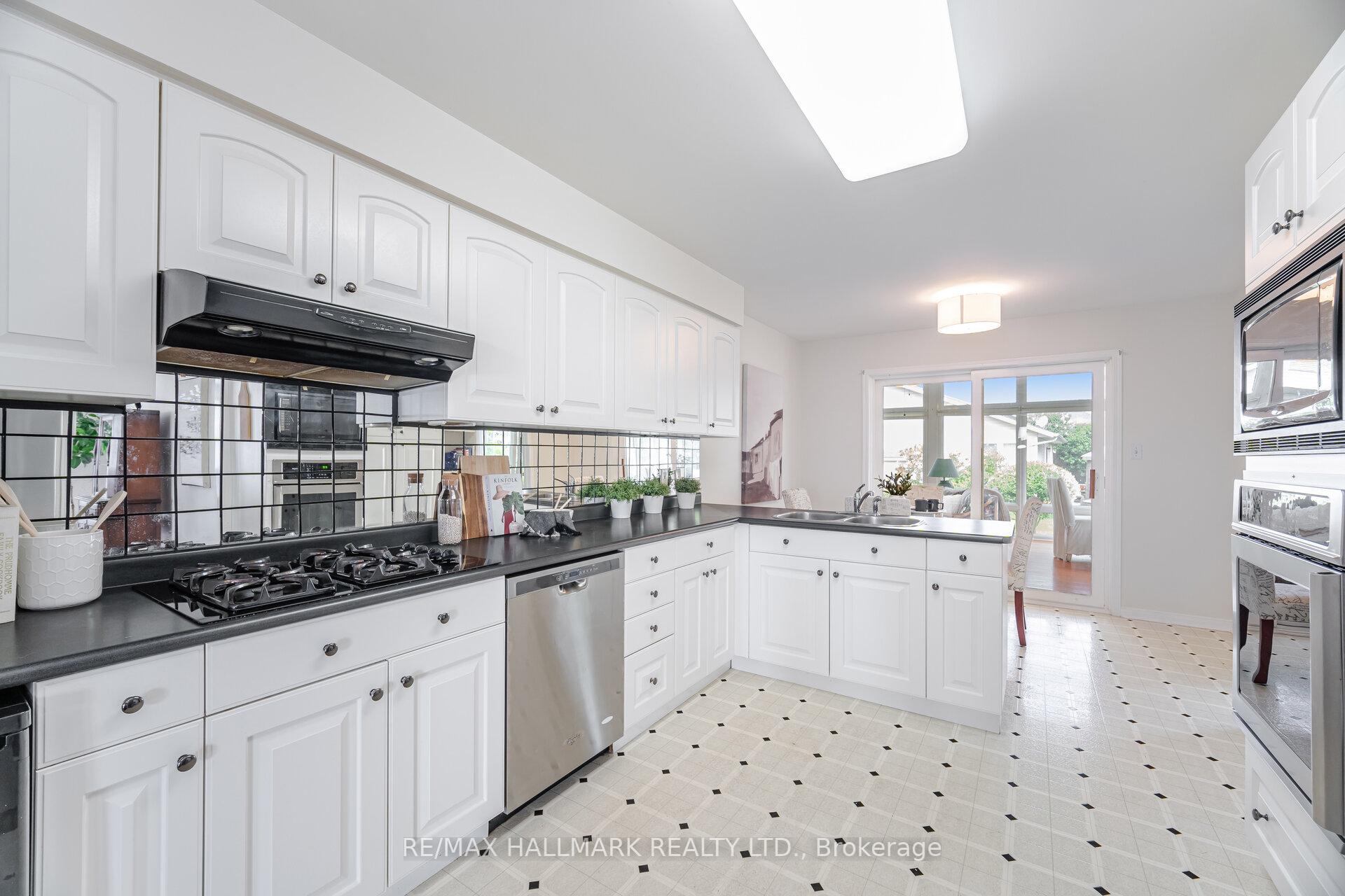 Photo 25 of 22 Birch Tree Lane, Clarington, Bowmanville — HOMEH