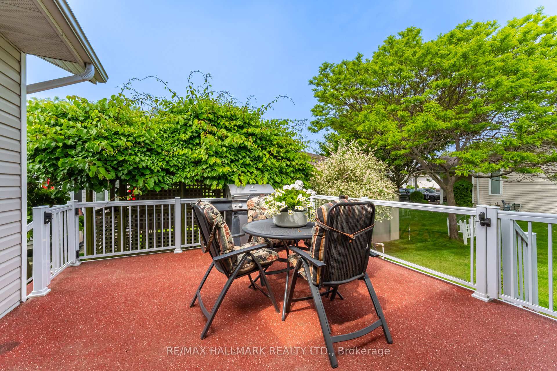 Photo 33 of 22 Birch Tree Lane, Clarington, Bowmanville — HOMEH