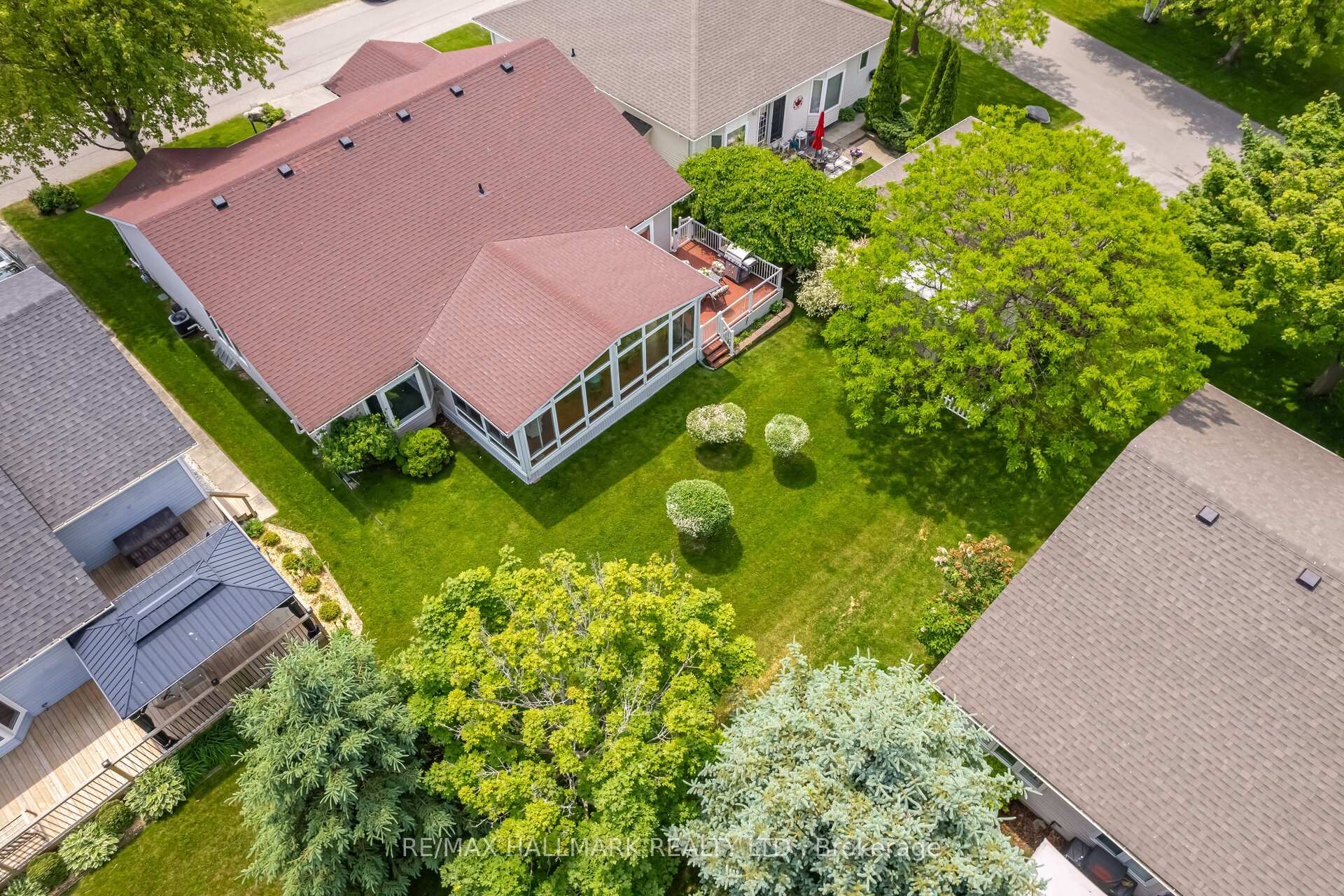 Photo 38 of 22 Birch Tree Lane, Clarington, Bowmanville — HOMEH