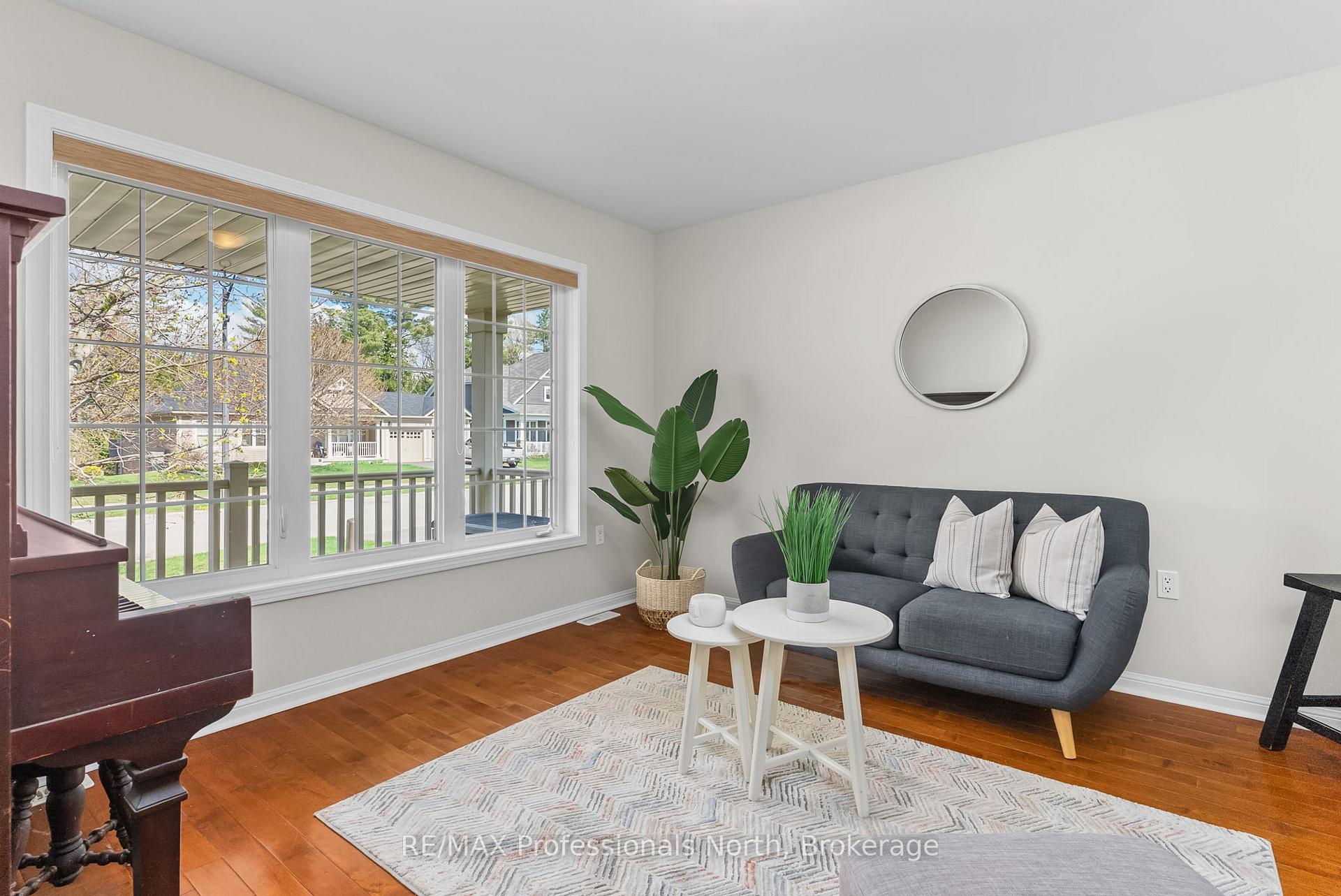 Photo 5 of 35 Windsong Crescent, Bracebridge, Macaulay — HOMEH