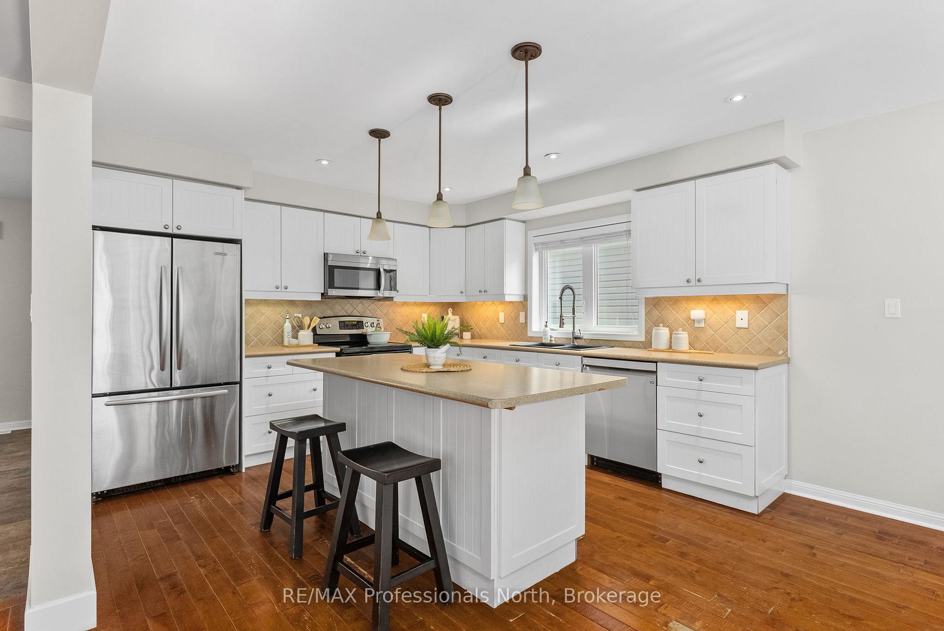 Photo 19 of 35 Windsong Crescent, Bracebridge, Macaulay — HOMEH