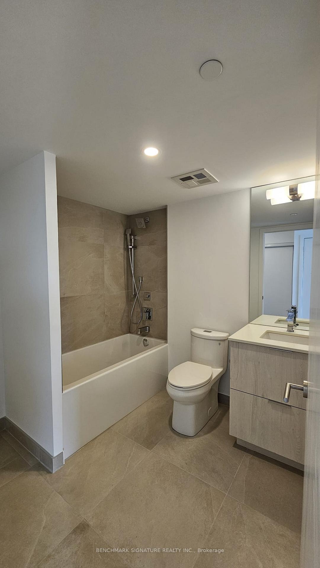 Photo 6 of Unit 2106, 47 Mutual Street, Toronto, Church-Yonge Corridor — HOMEH