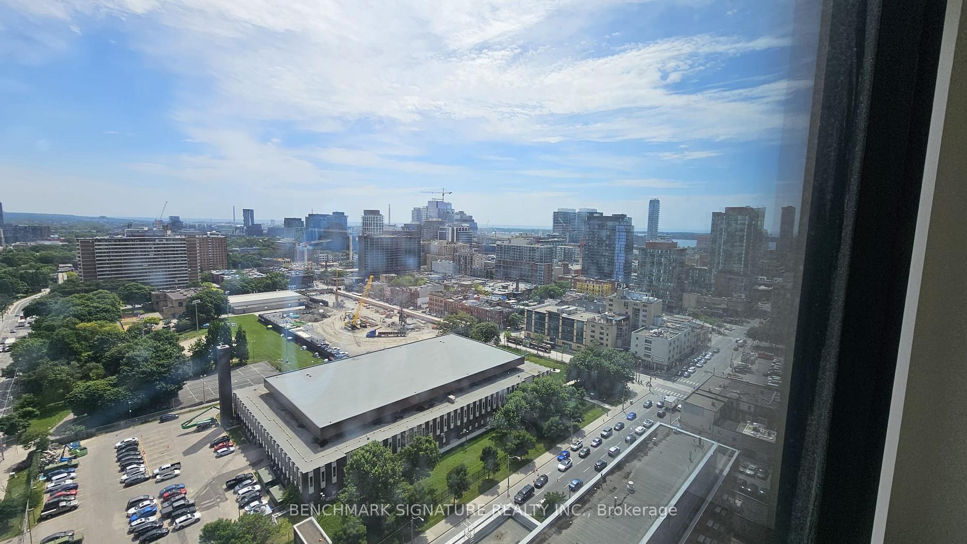 Photo 13 of Unit 2106, 47 Mutual Street, Toronto, Church-Yonge Corridor — HOMEH
