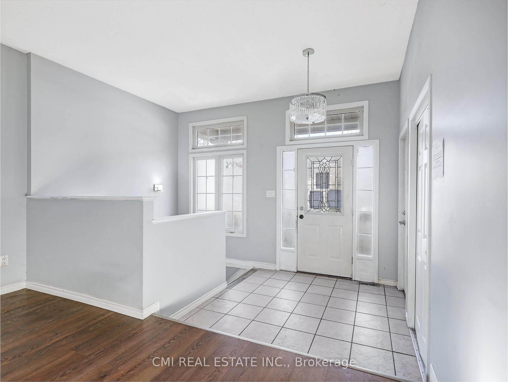 Photo 5 of 32 Donker Drive, St. Thomas — HOMEH