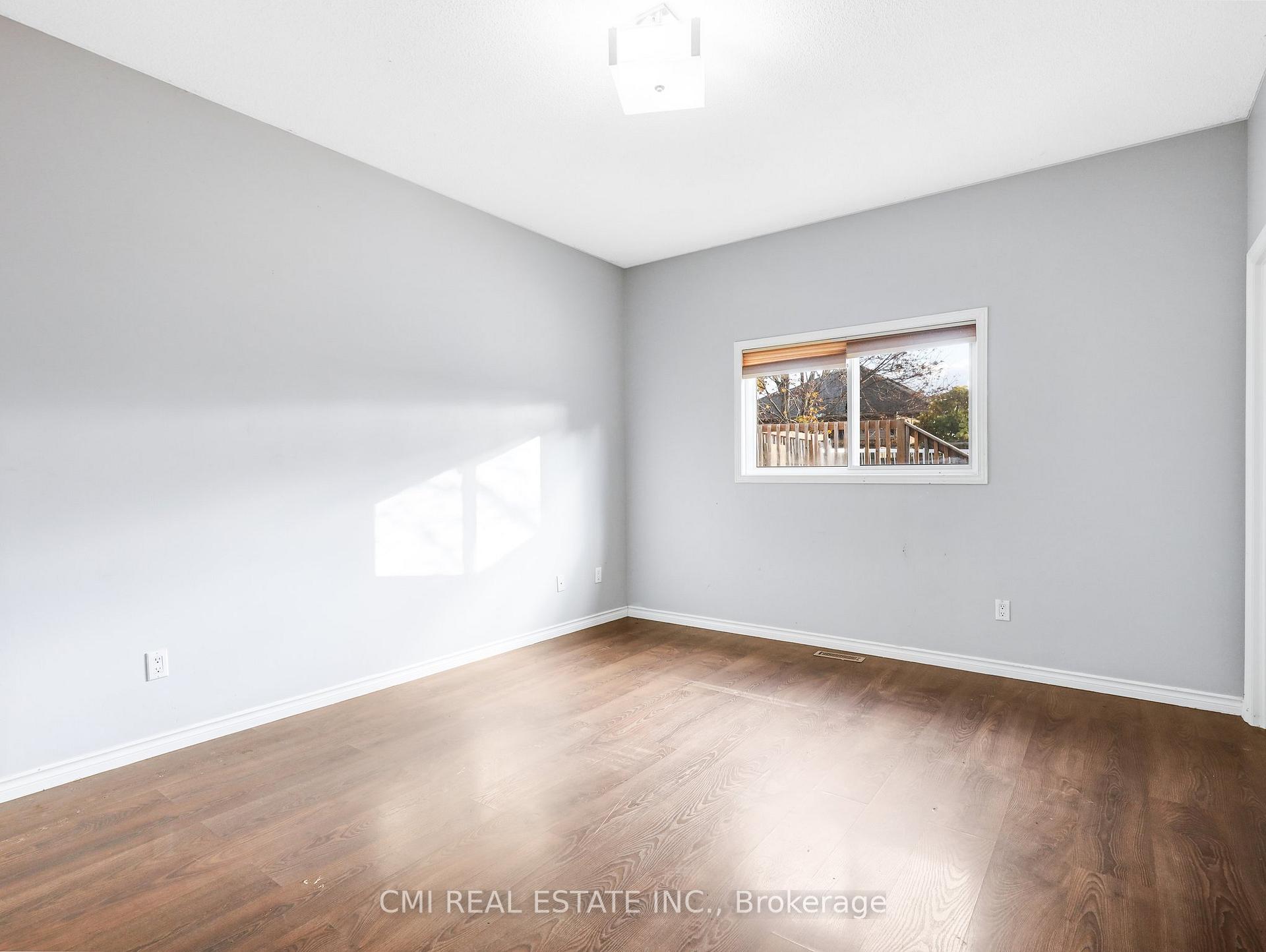 Photo 23 of 32 Donker Drive, St. Thomas — HOMEH