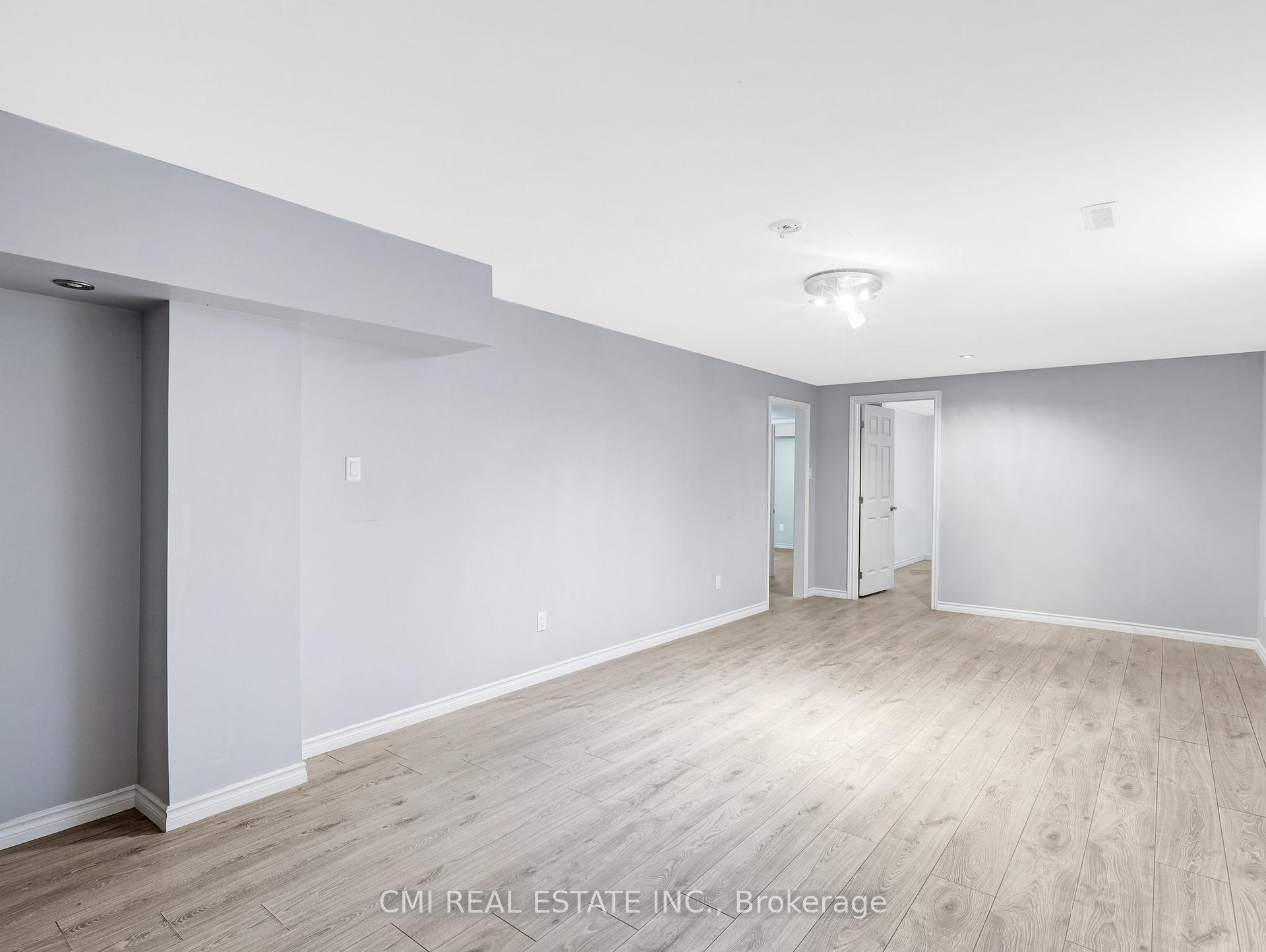 Photo 15 of 32 Donker Drive, St. Thomas — HOMEH