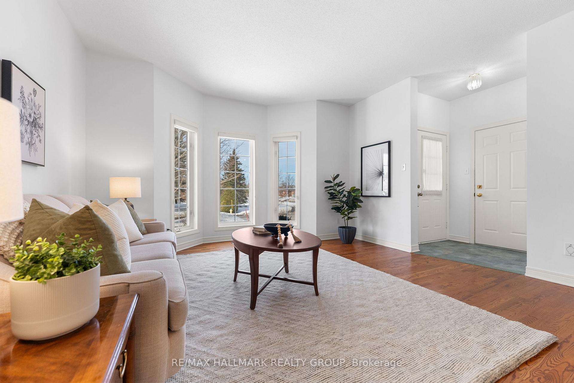 Photo 9 of 64 Forest Creek Drive, Ottawa, Stittsville (Central) — HOMEH