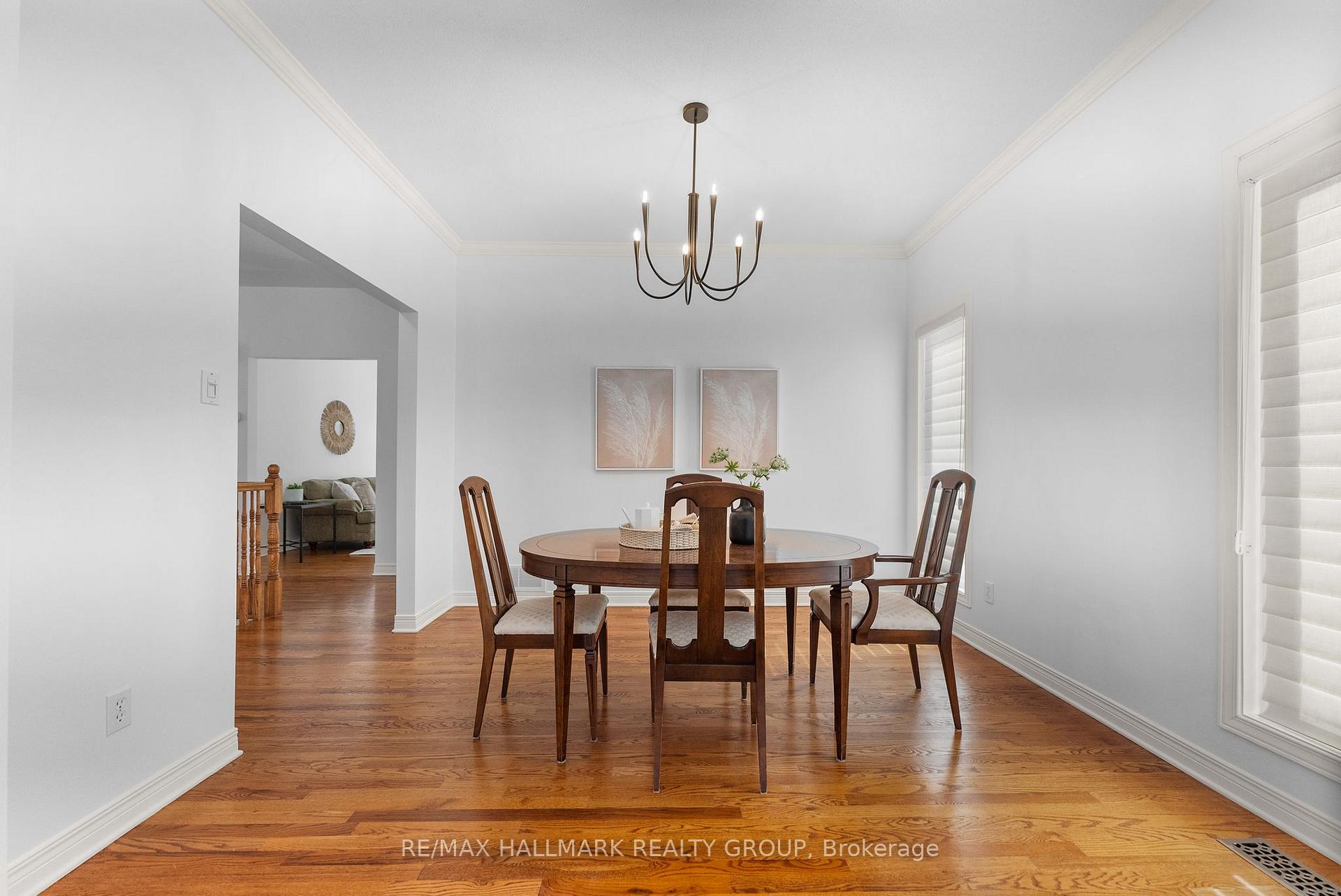 Photo 10 of 64 Forest Creek Drive, Ottawa, Stittsville (Central) — HOMEH