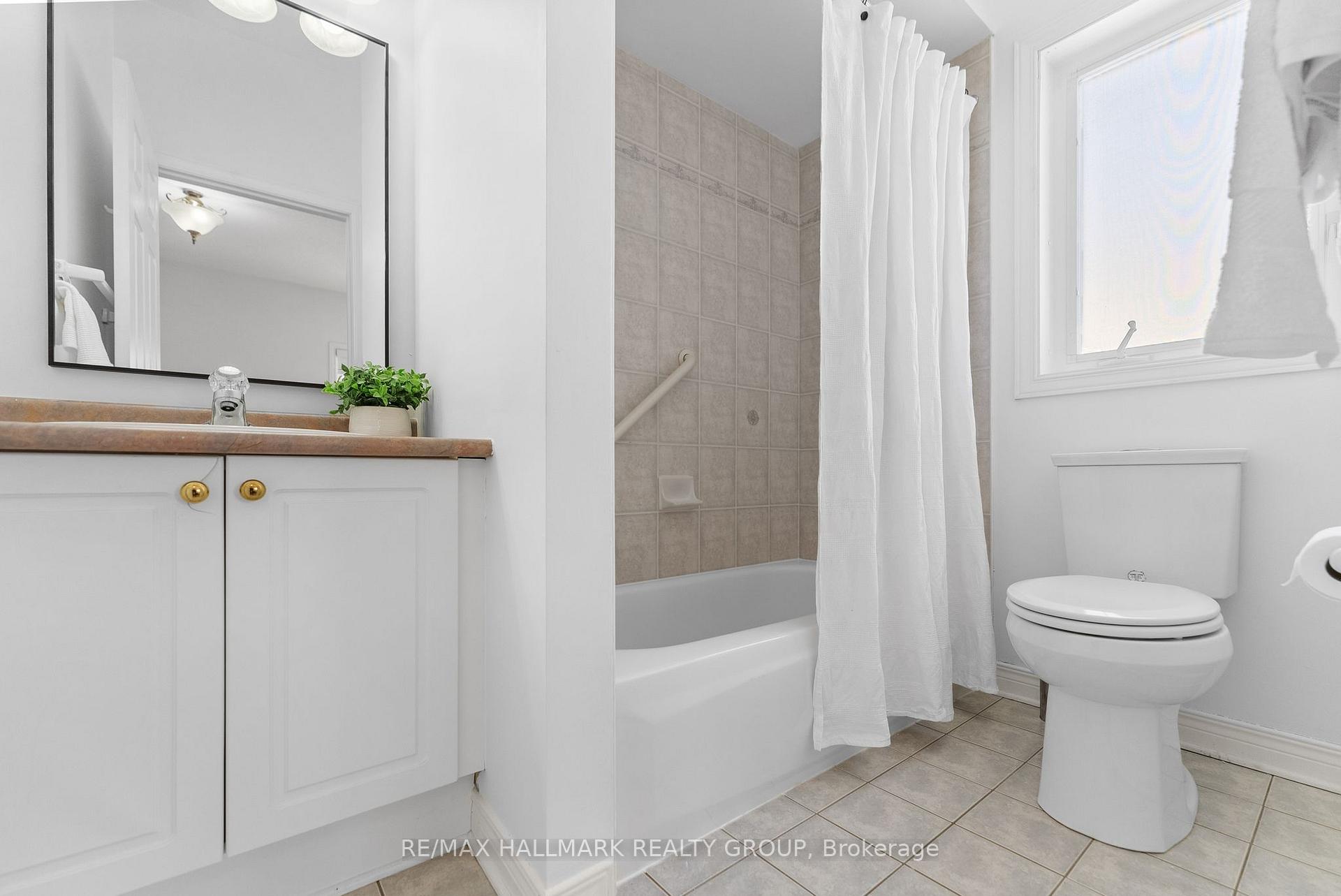 Photo 42 of 64 Forest Creek Drive, Ottawa, Stittsville (Central) — HOMEH