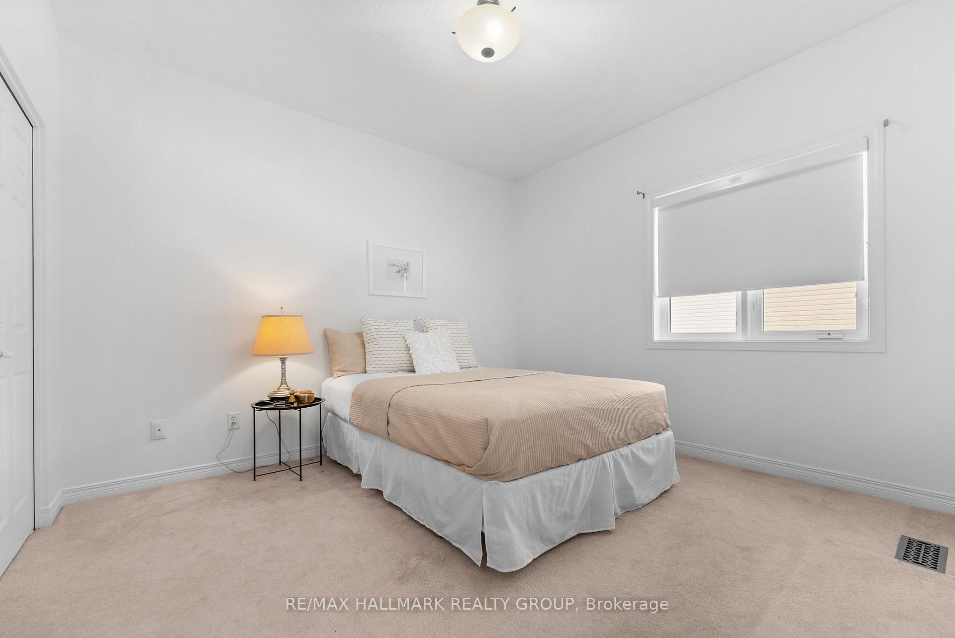 Photo 25 of 64 Forest Creek Drive, Ottawa, Stittsville (Central) — HOMEH