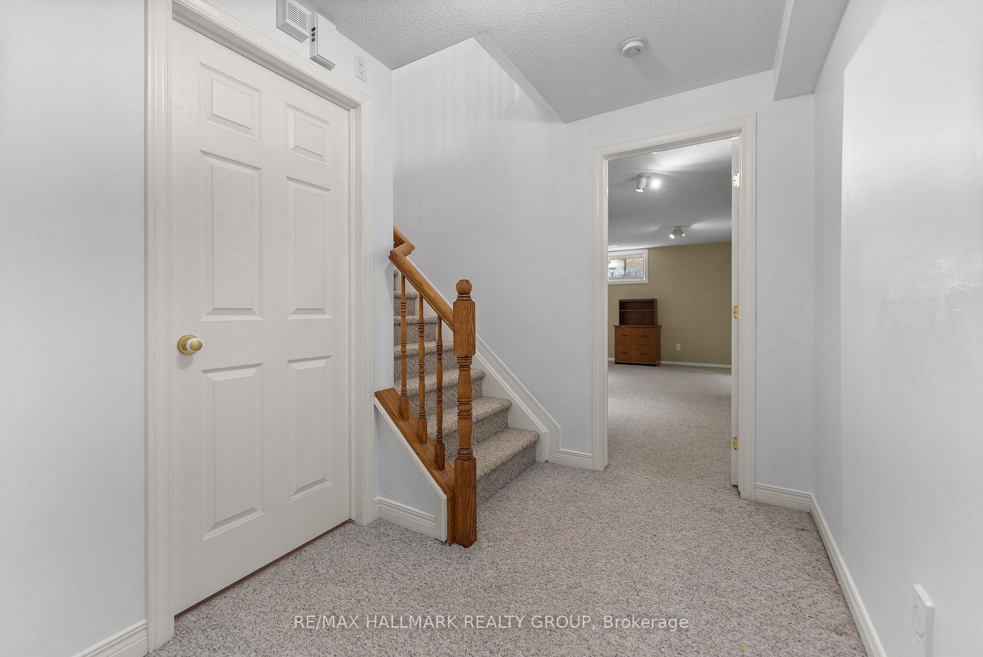 Photo 32 of 64 Forest Creek Drive, Ottawa, Stittsville (Central) — HOMEH
