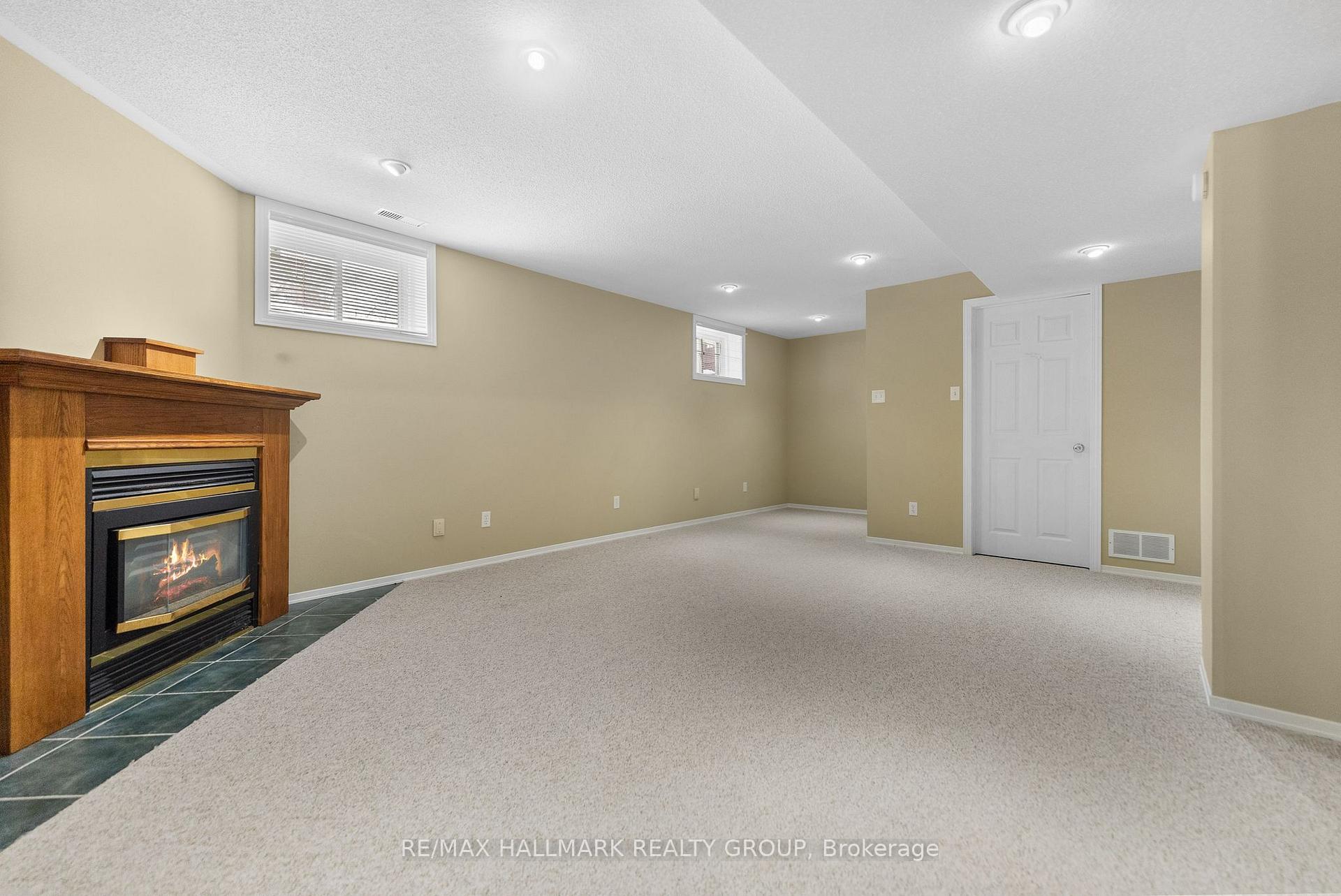 Photo 28 of 64 Forest Creek Drive, Ottawa, Stittsville (Central) — HOMEH