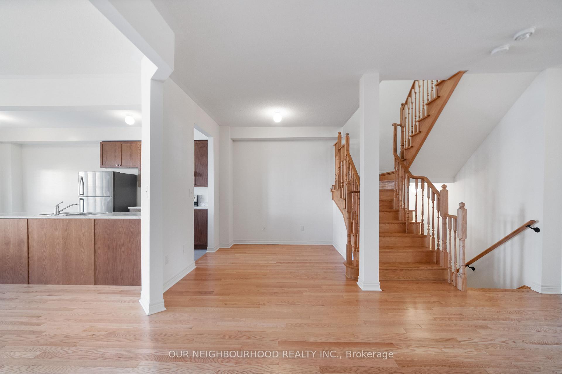 Photo 5 of 678 Krawchuck Crescent, Oshawa, Eastdale — HOMEH