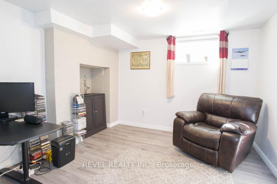 Photo 15 of 56 Brown Avenue, Brant, Burford — HOMEH
