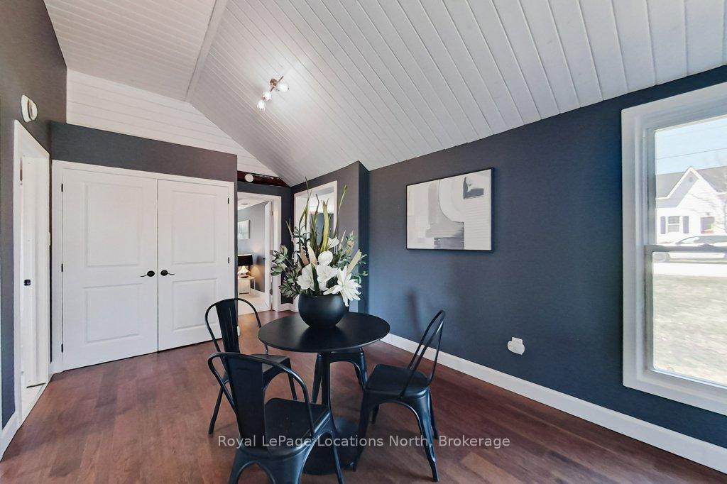 Photo 11 of 35 Caroline Street E, Clearview, Creemore — HOMEH