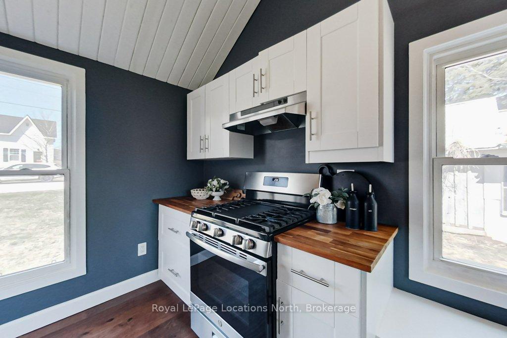 Photo 15 of 35 Caroline Street E, Clearview, Creemore — HOMEH