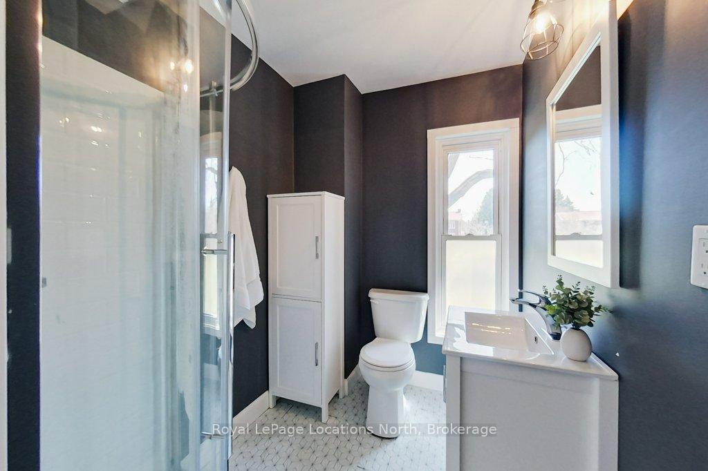 Photo 14 of 35 Caroline Street E, Clearview, Creemore — HOMEH