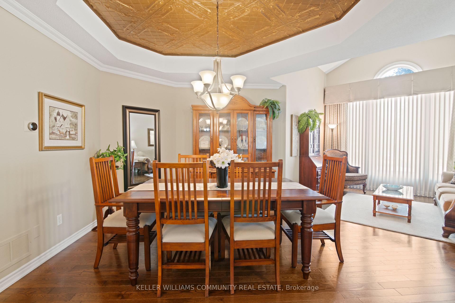 Photo 6 of 200 Sprucewood Crescent, Clarington, Bowmanville — HOMEH