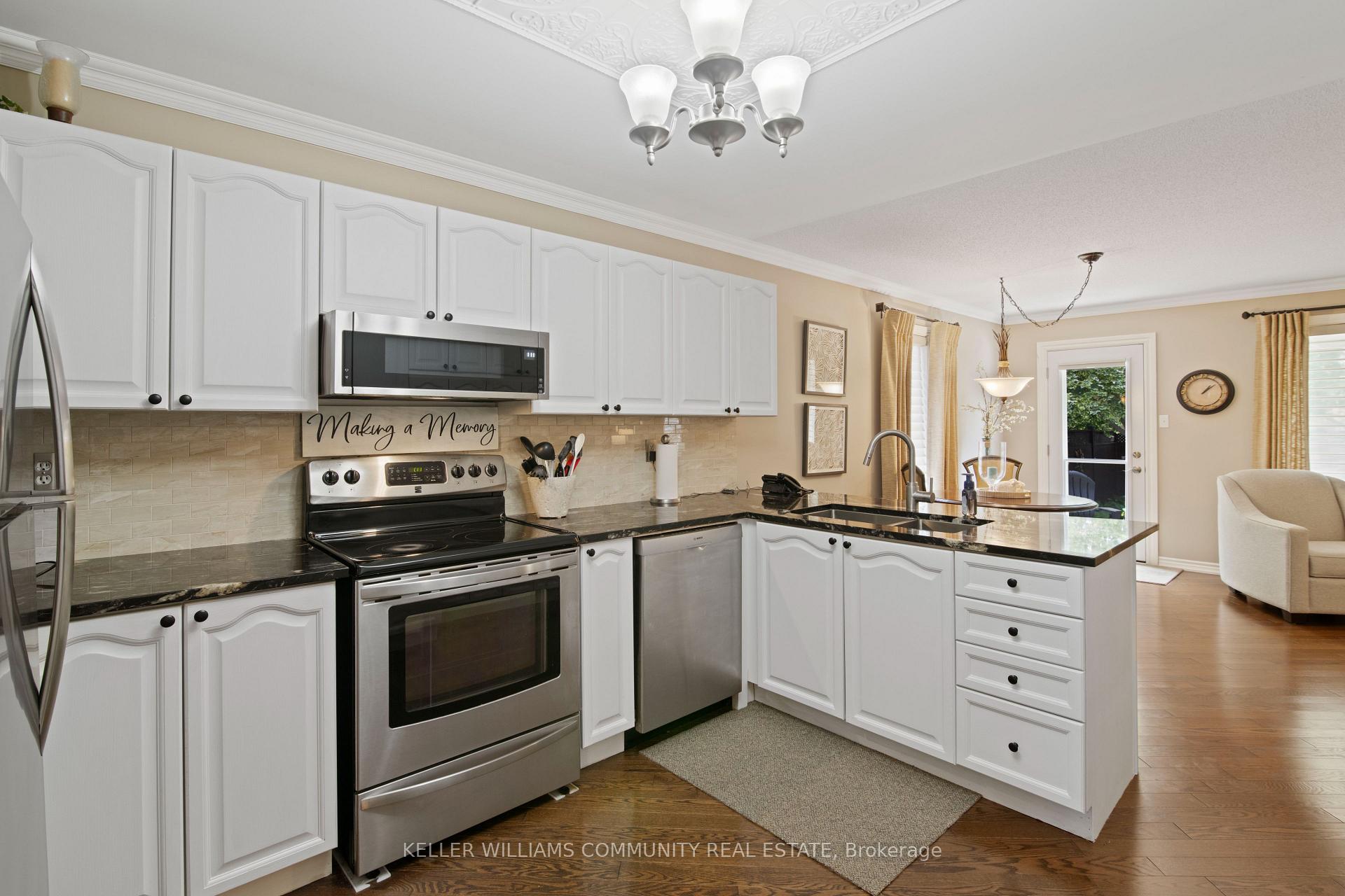 Photo 2 of 200 Sprucewood Crescent, Clarington, Bowmanville — HOMEH