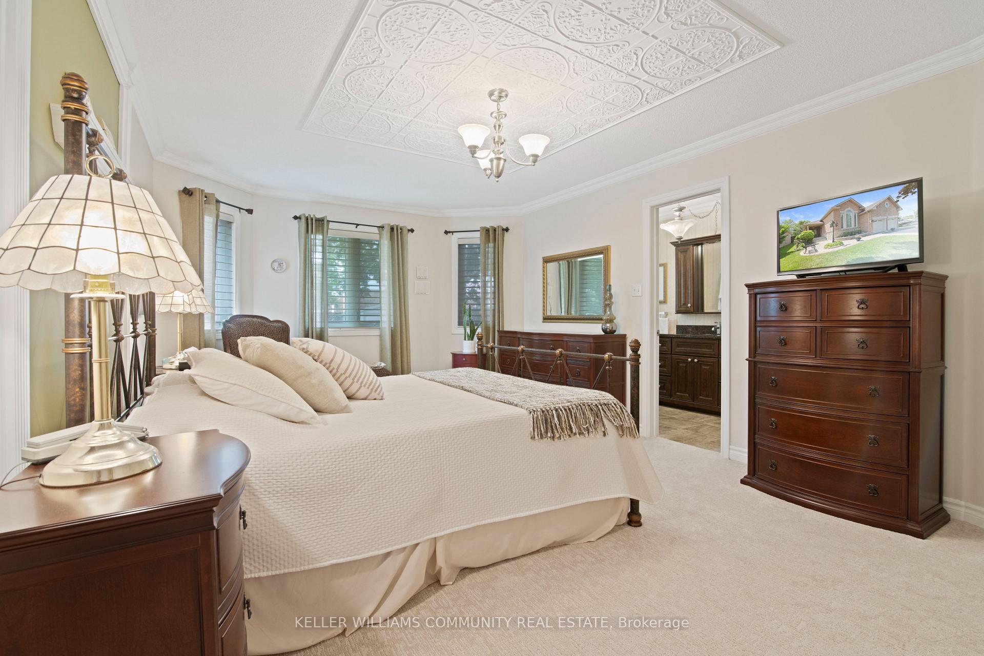 Photo 26 of 200 Sprucewood Crescent, Clarington, Bowmanville — HOMEH