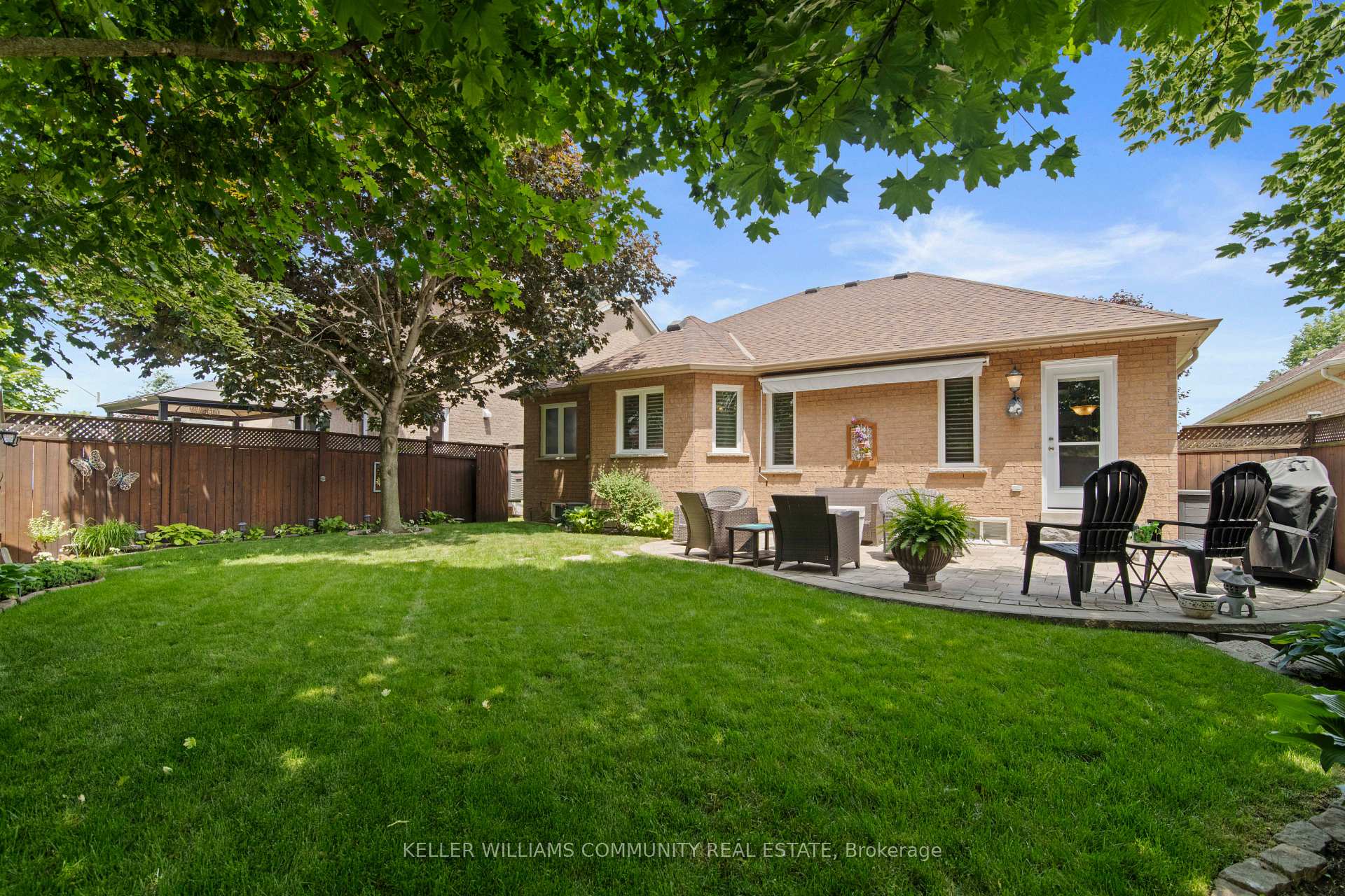 Photo 32 of 200 Sprucewood Crescent, Clarington, Bowmanville — HOMEH
