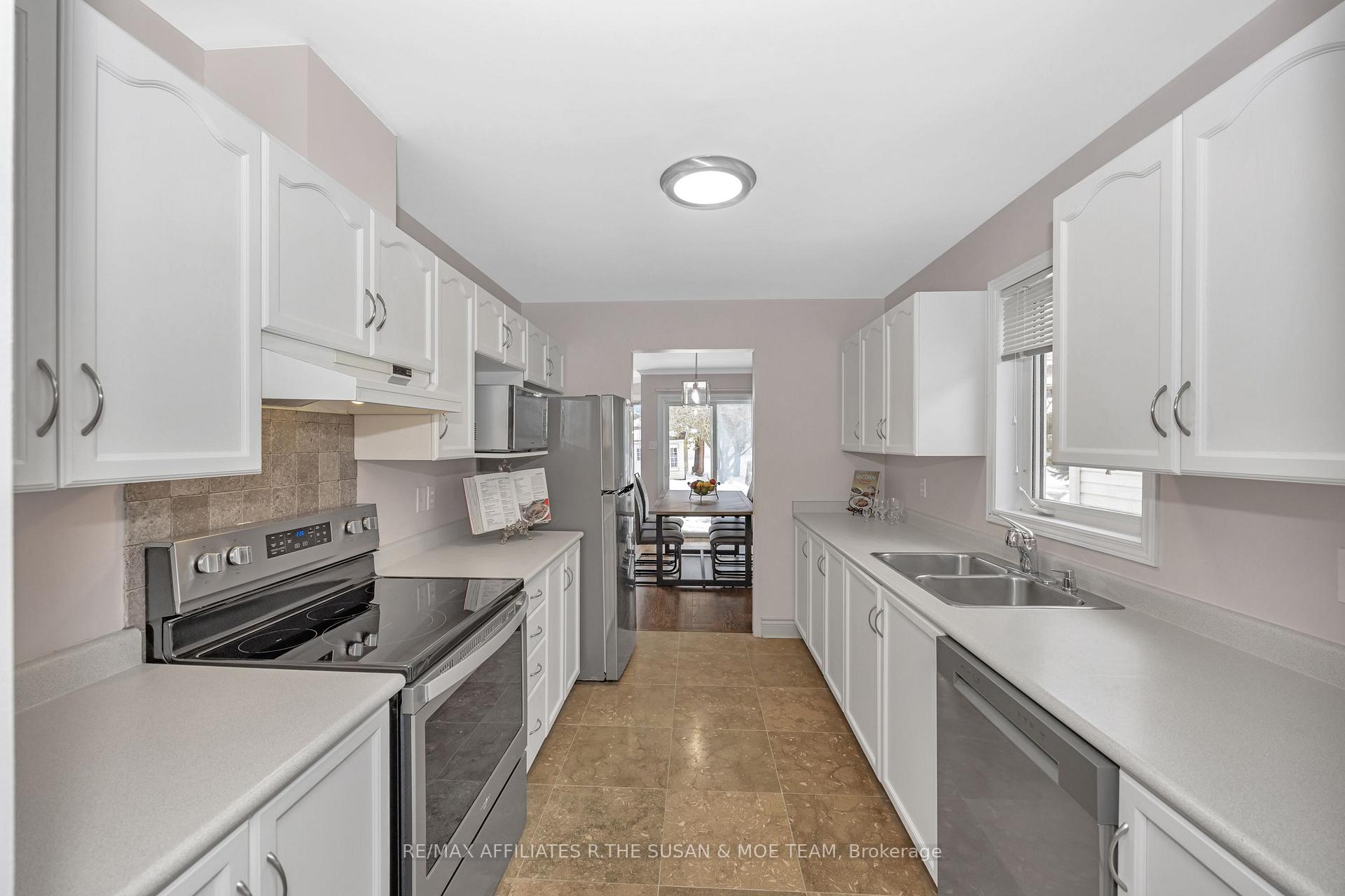 Photo 10 of 6135 Abbott Street E, Ottawa, Stittsville (Central) — HOMEH