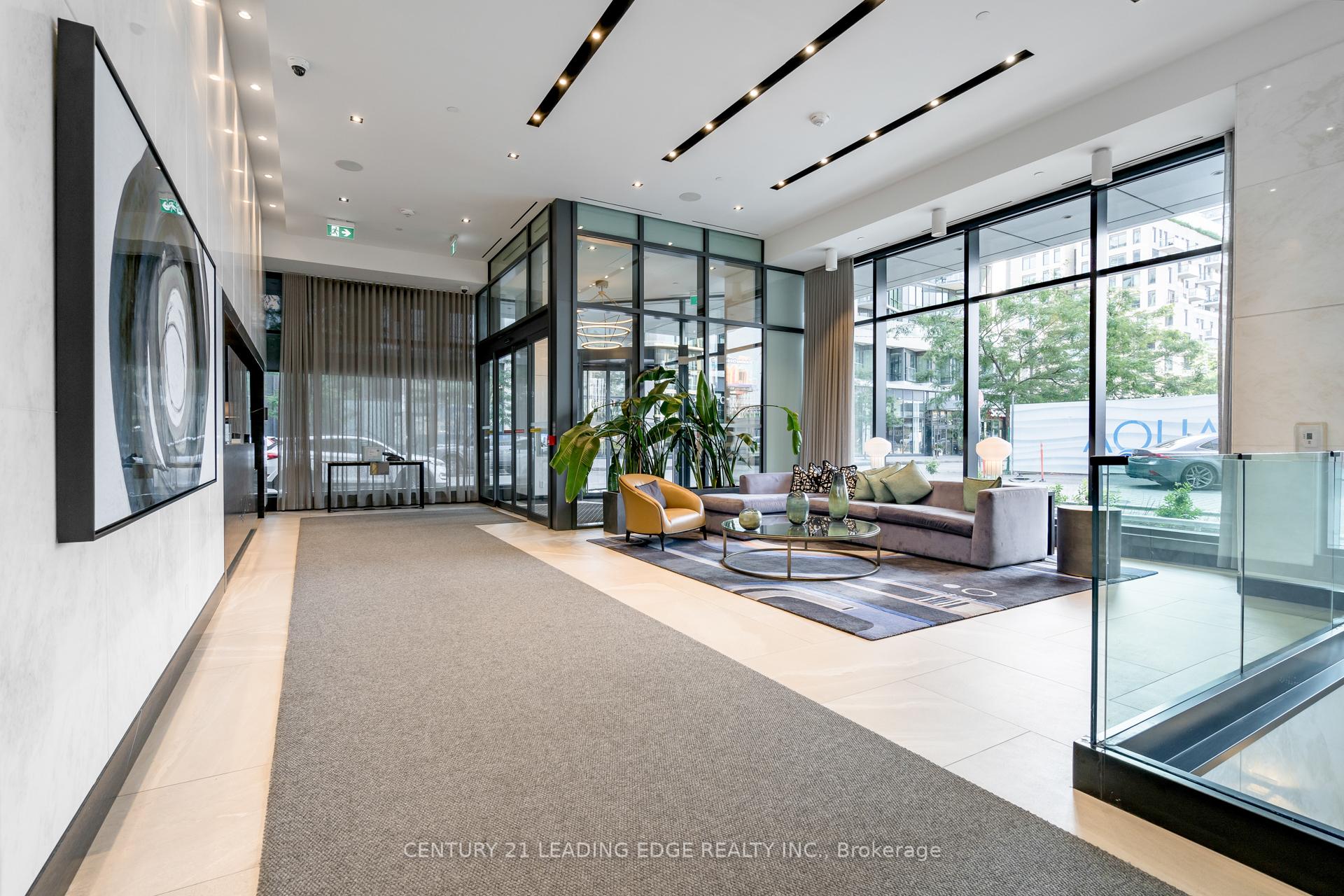 Photo 2 of Unit 919, 1 Edgewater Drive, Toronto, Waterfront Communities — HOMEH