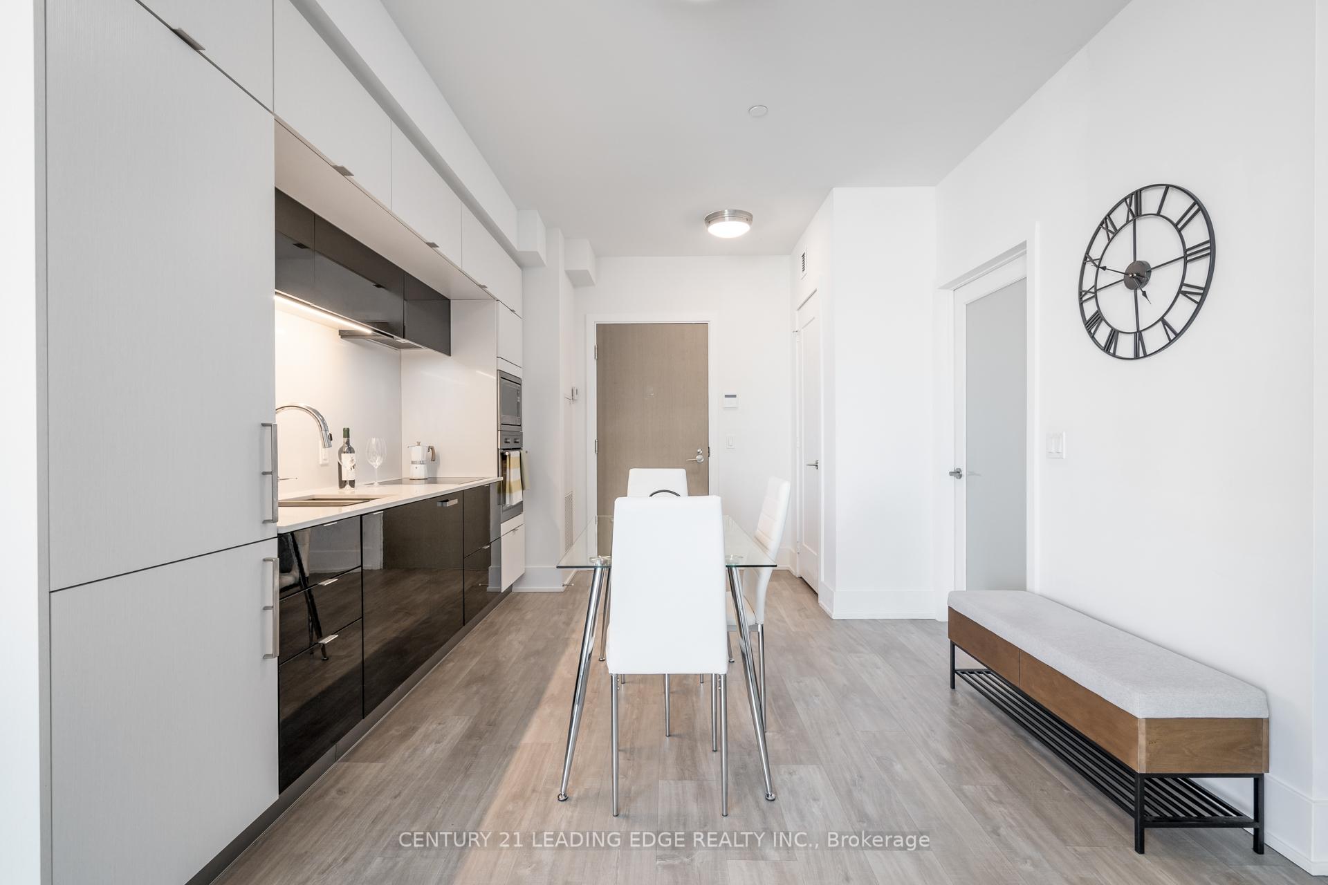 Photo 5 of Unit 919, 1 Edgewater Drive, Toronto, Waterfront Communities — HOMEH