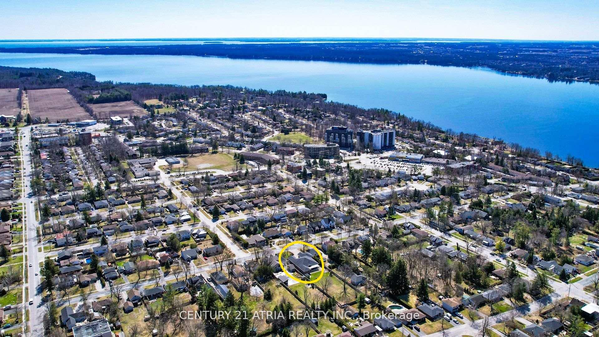 Photo 3 of 124 Puget Street, Barrie, Codrington — HOMEH