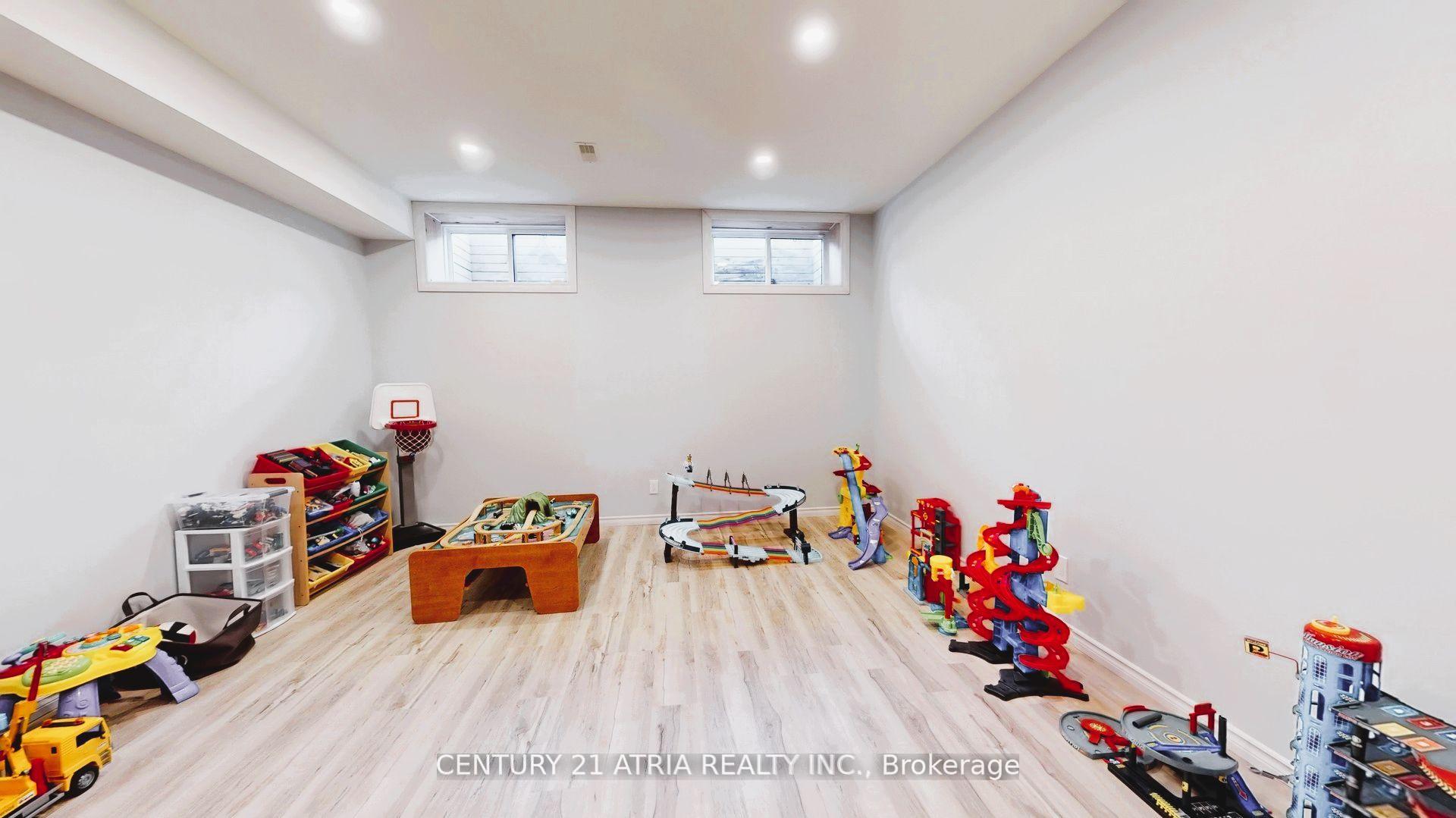 Photo 33 of 124 Puget Street, Barrie, Codrington — HOMEH