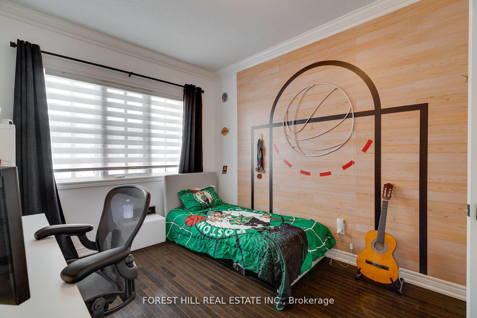 Photo 25 of 101 Southvale Drive, Vaughan, Patterson — HOMEH