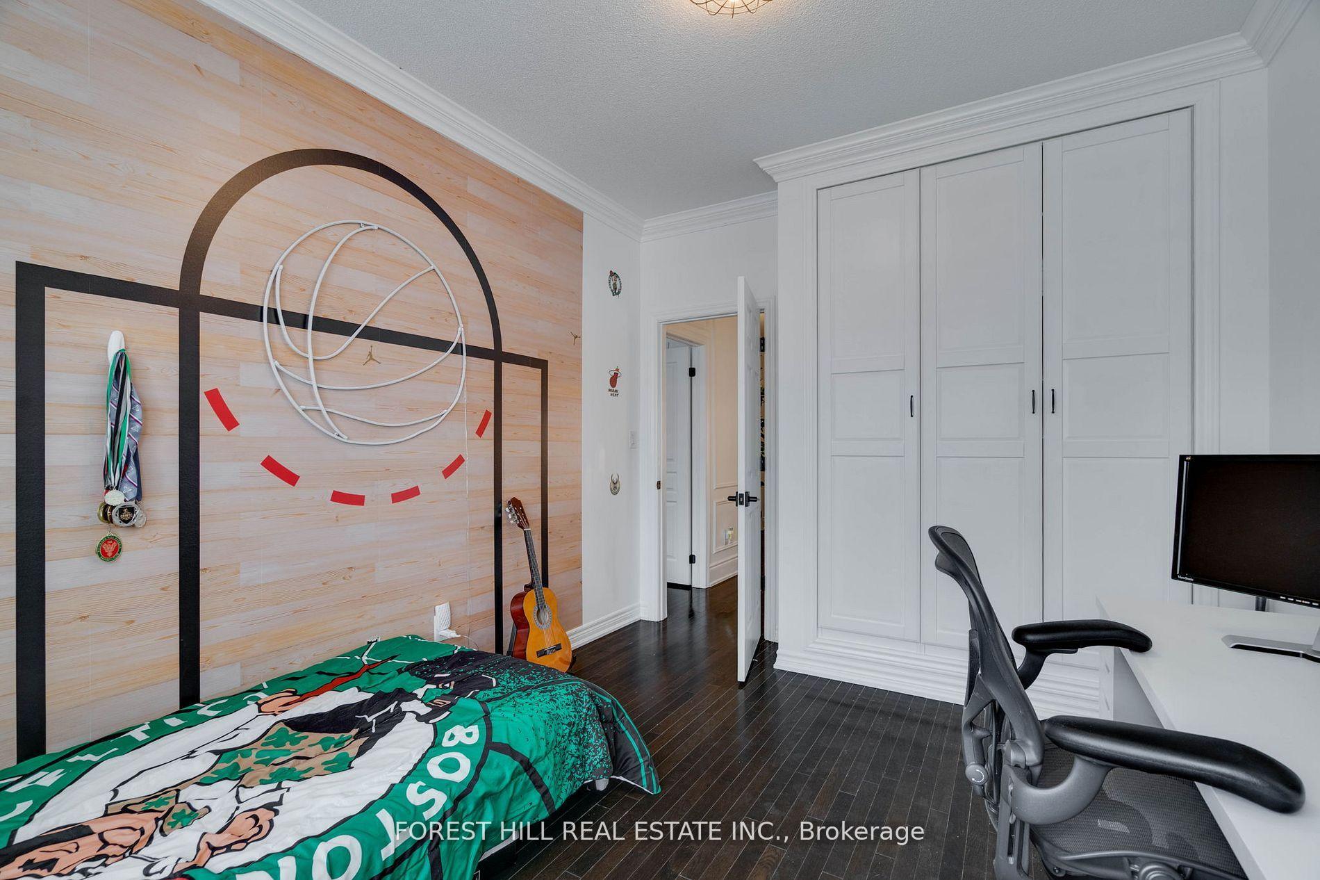 Photo 20 of 101 Southvale Drive, Vaughan, Patterson — HOMEH
