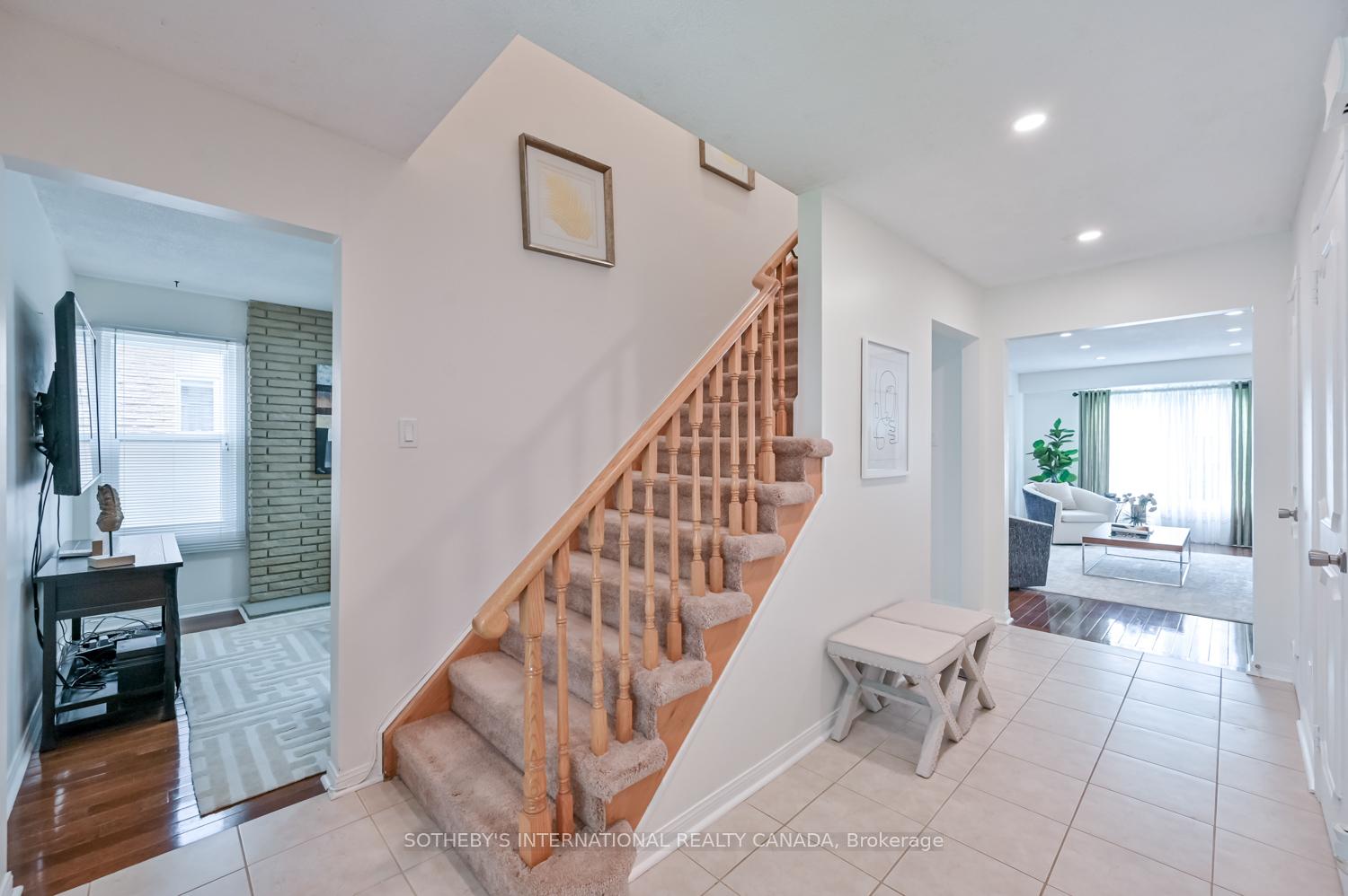 Photo 20 of 134 Greenwich Square, Scarborough, Eglinton East — HOMEH
