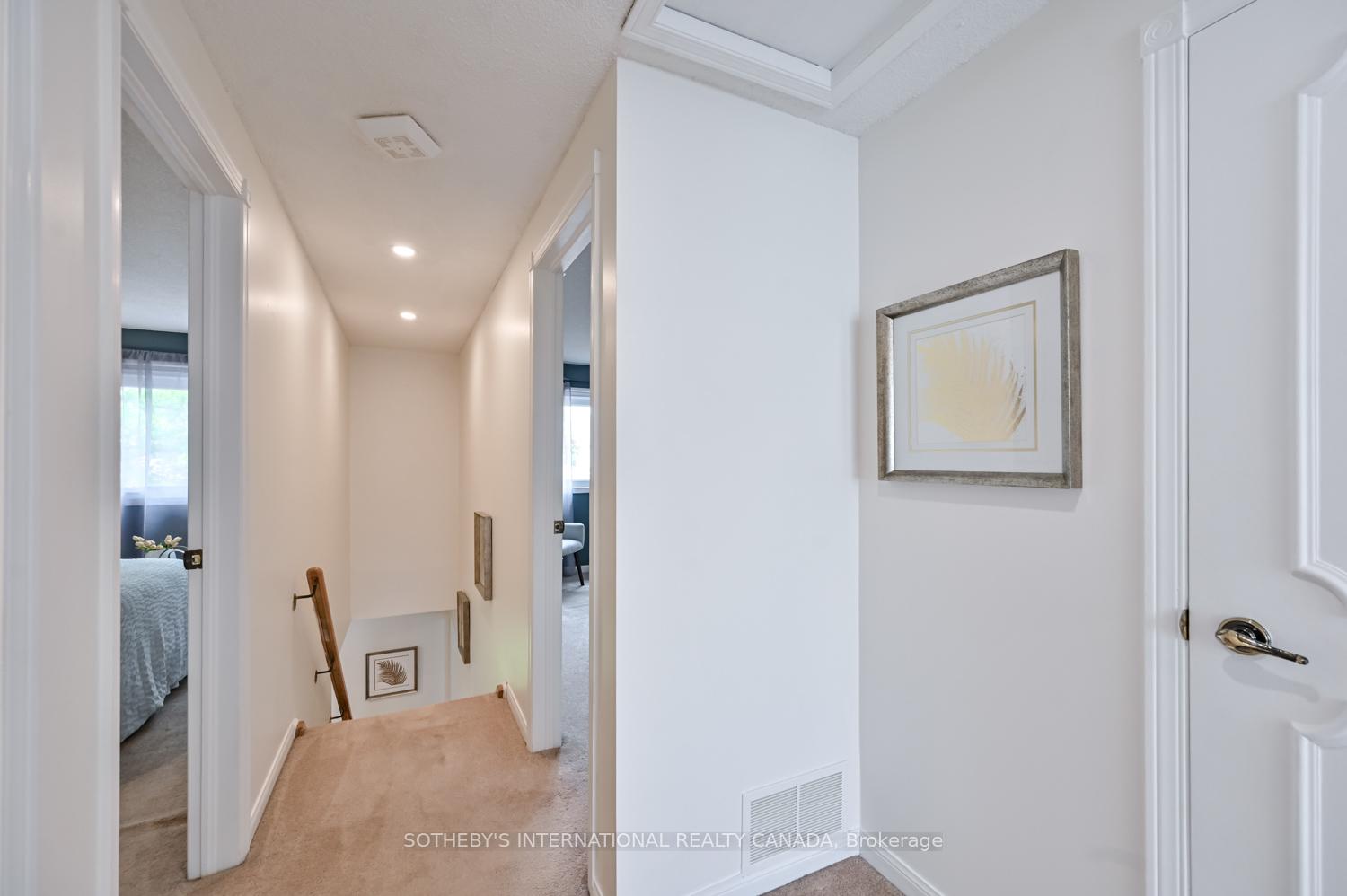 Photo 9 of 134 Greenwich Square, Scarborough, Eglinton East — HOMEH