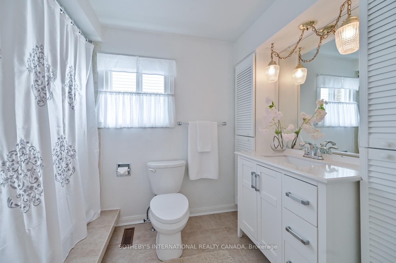 Photo 35 of 134 Greenwich Square, Scarborough, Eglinton East — HOMEH